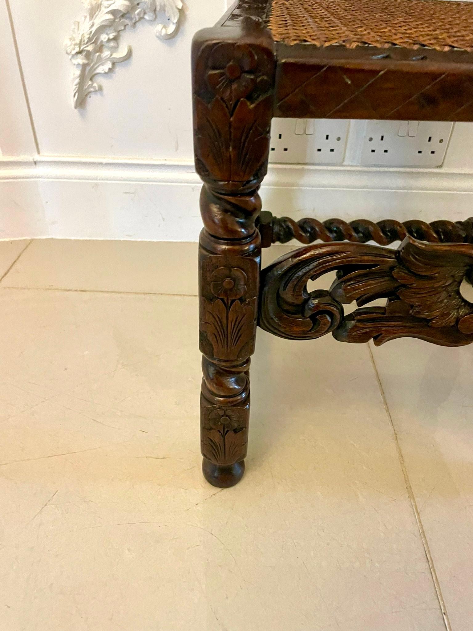 Set di sei sedie da pranzo antiche in Oak Oak intagliato di qualità vittoriana in vendita 6