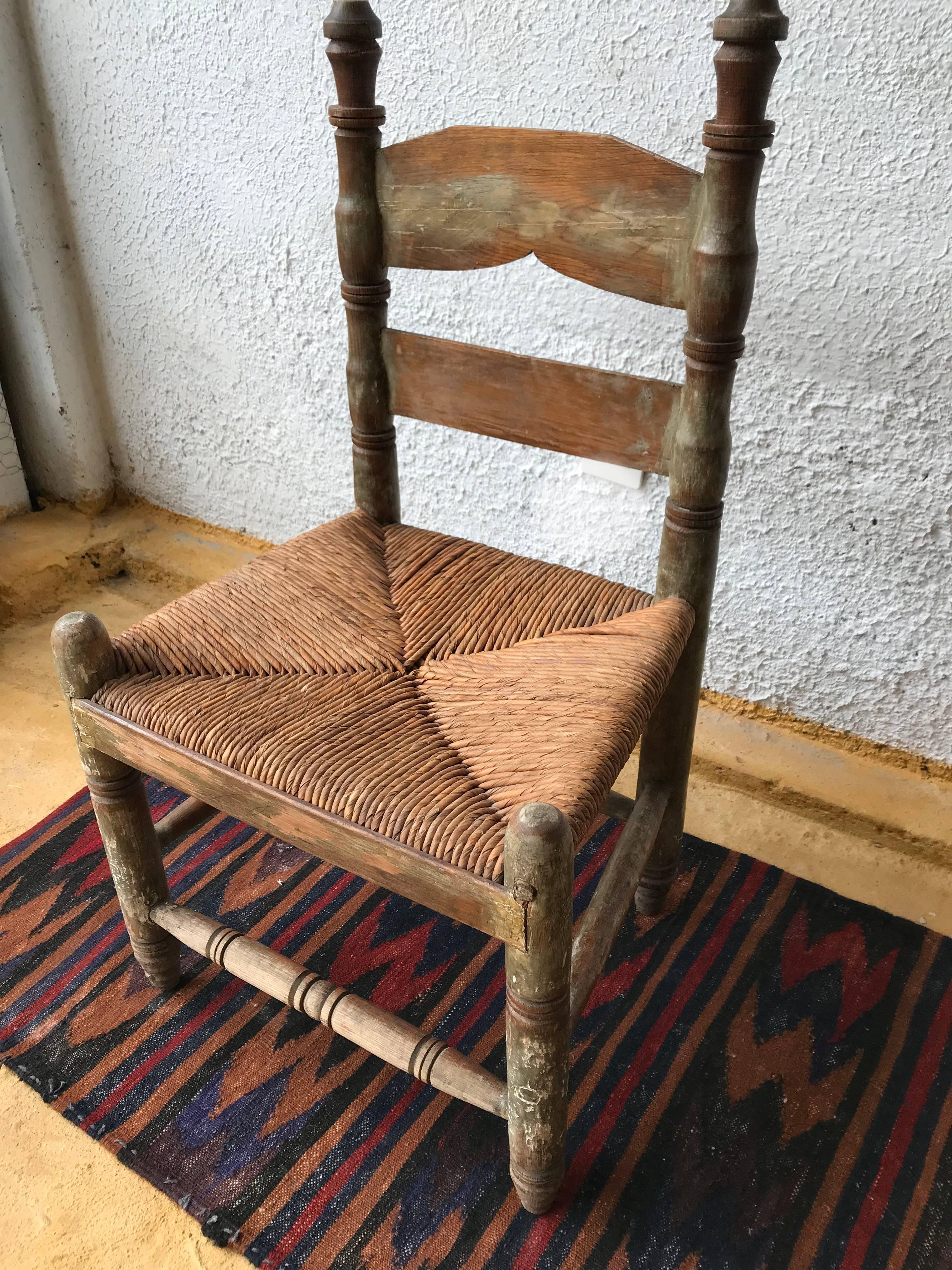 Set of Six Antique Wood Chairs found in Zacatecas, México, circa 1900 In Excellent Condition In Guadalajra, Jal