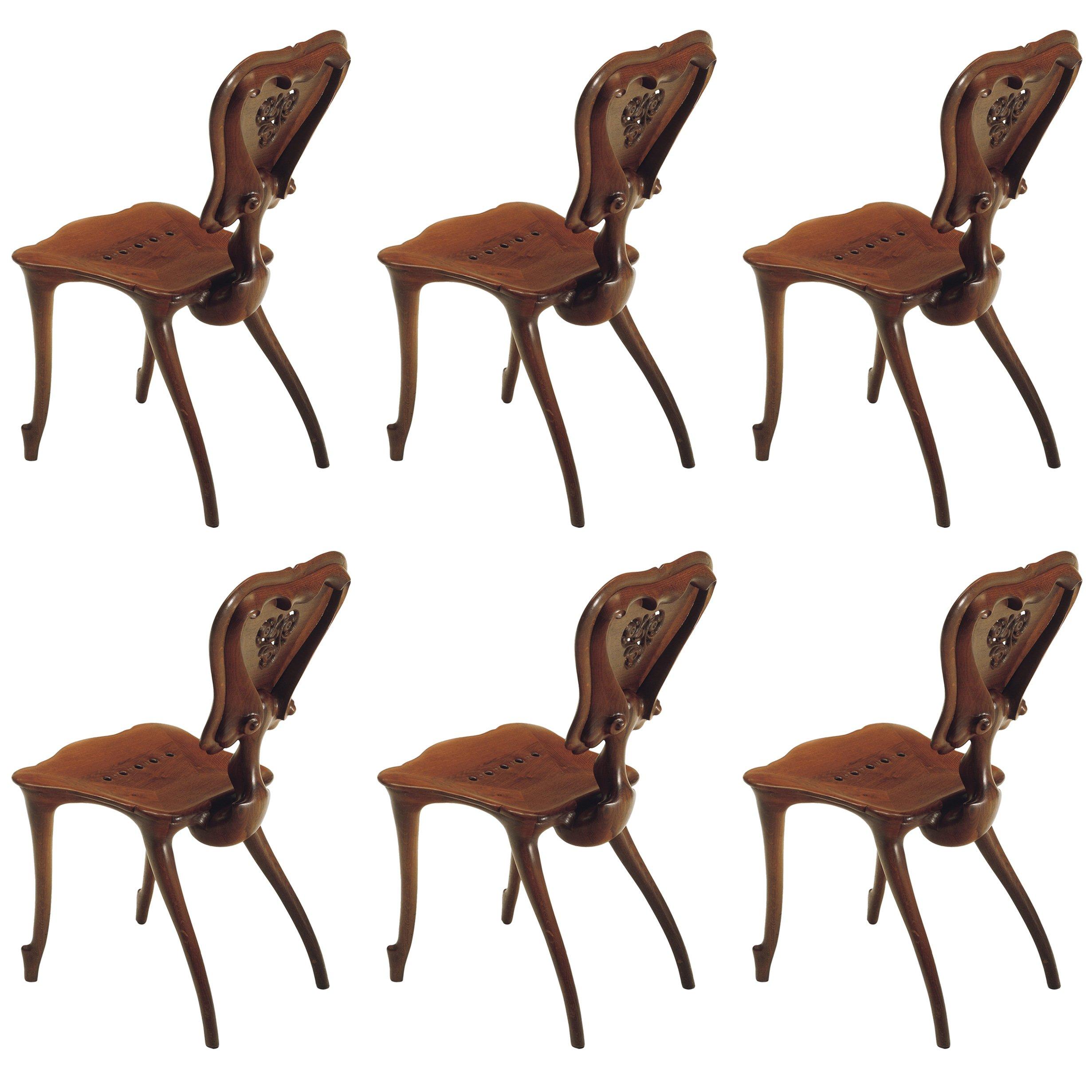 Spanish Set of Six Antoni Gaudi Calvet Chair in Solid Varnished Oak For Sale
