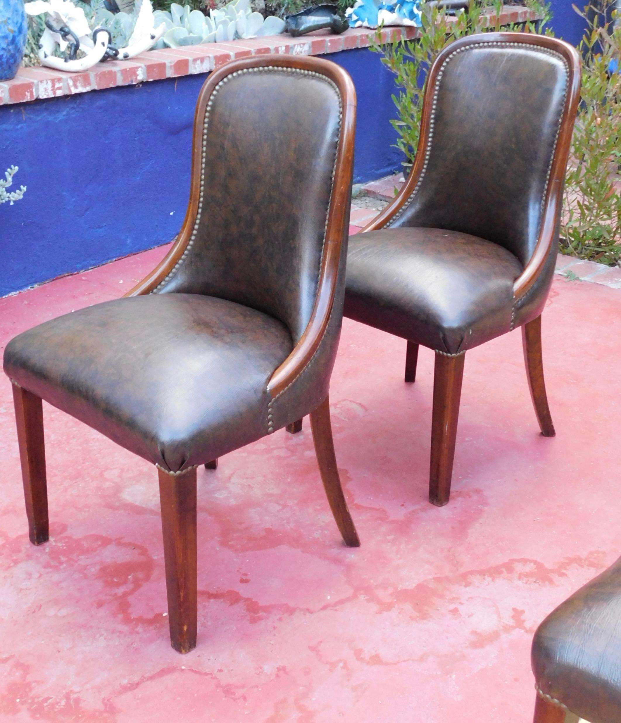 Set of Six Argentine Art Moderne Dining Chairs, circa 1940 For Sale 8