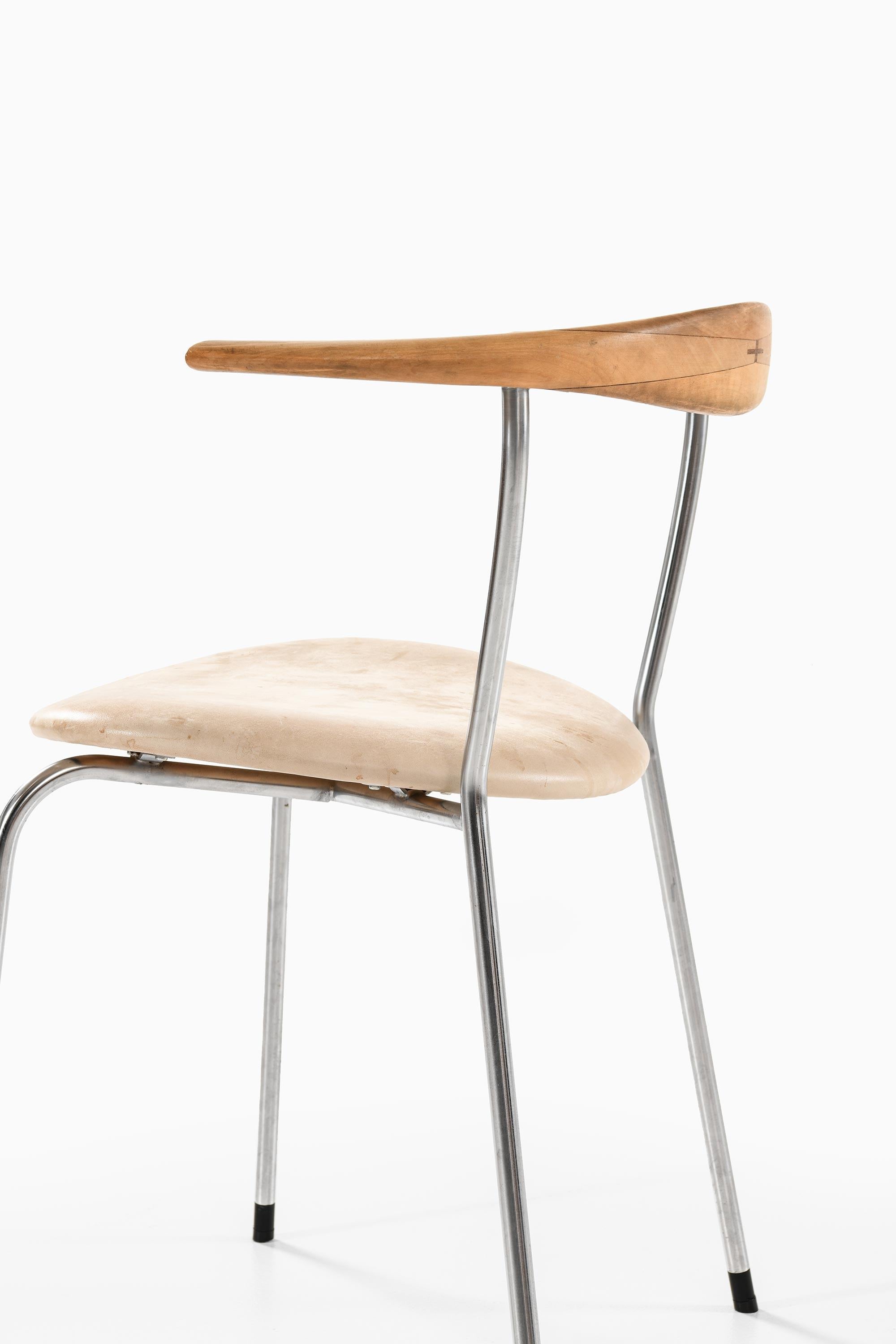 Ensemble de six fauteuils, Model No. JH-701, en bouleau et acier par Hans J. Wegner, années 1960 Bon état - En vente à Limhamn, Skåne län