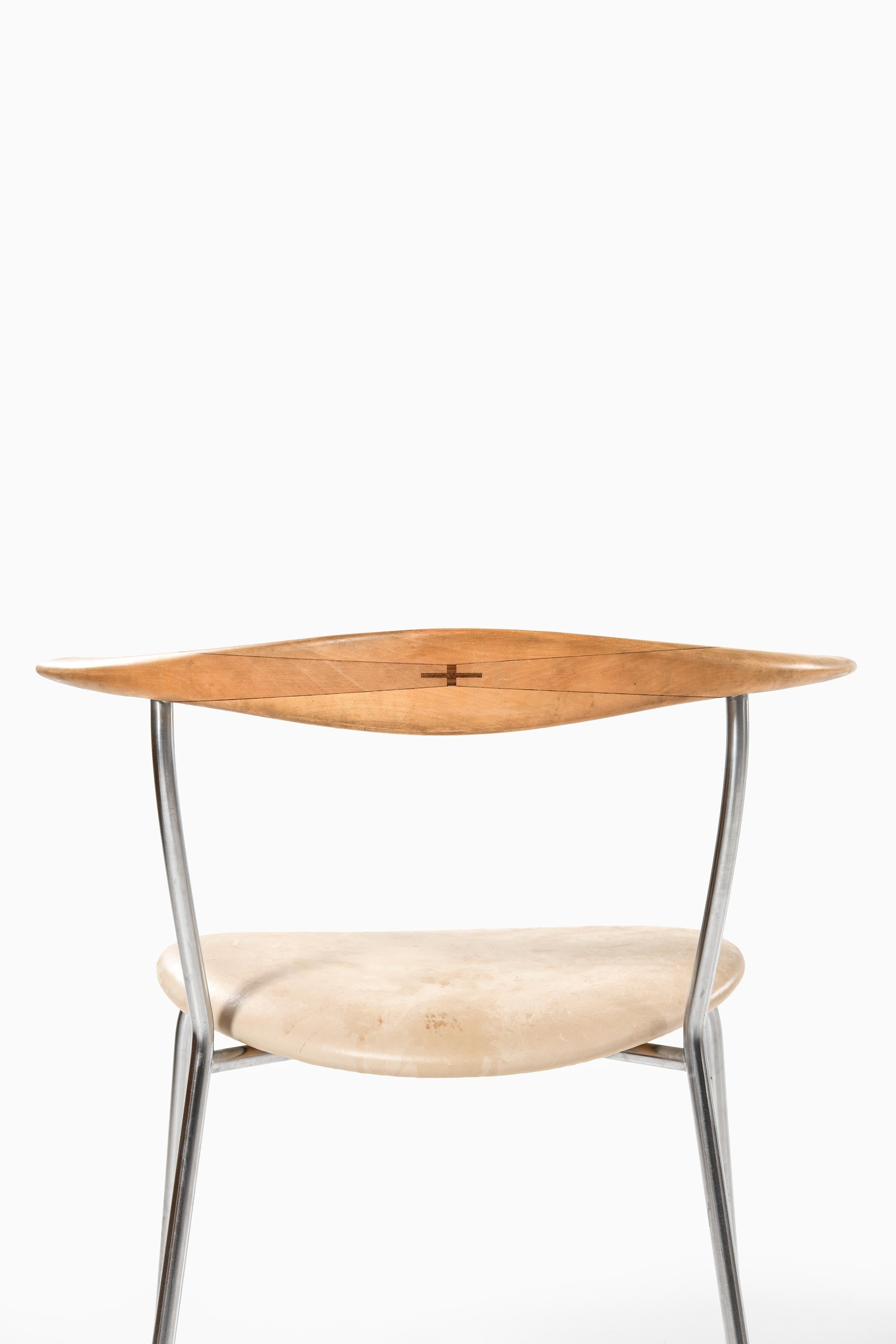 Ensemble de six fauteuils, Model No. JH-701, en bouleau et acier par Hans J. Wegner, années 1960 en vente 1