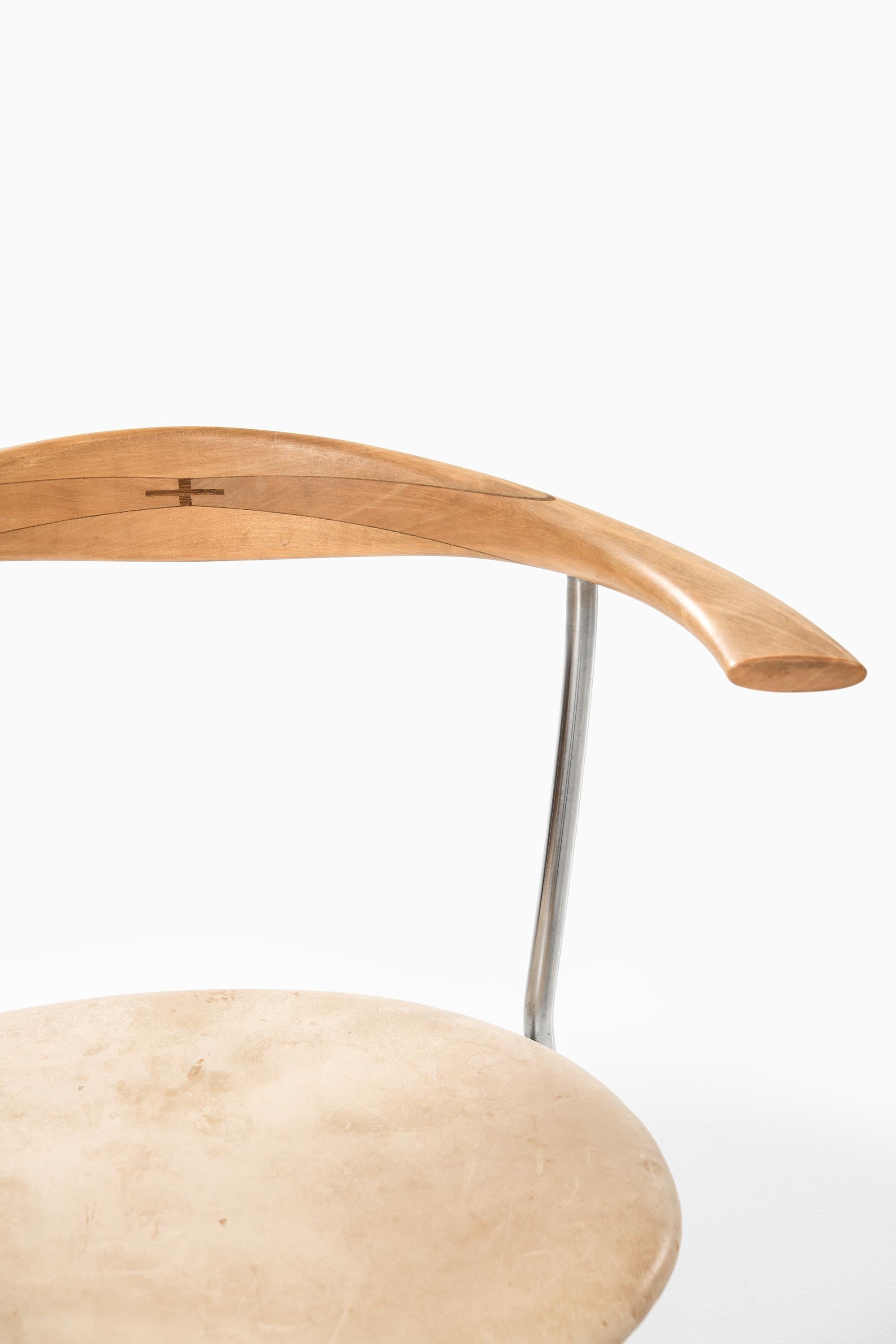 Ensemble de six fauteuils, Model No. JH-701, en bouleau et acier par Hans J. Wegner, années 1960 en vente 2