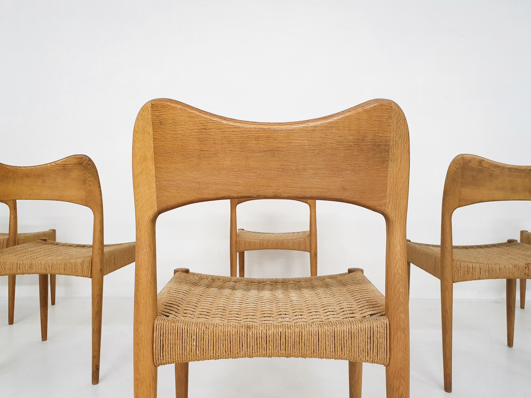 Set of Six Arne Hovmand Olsen for Mogens Kold, Papercord Dining Chairs, Denmark 2