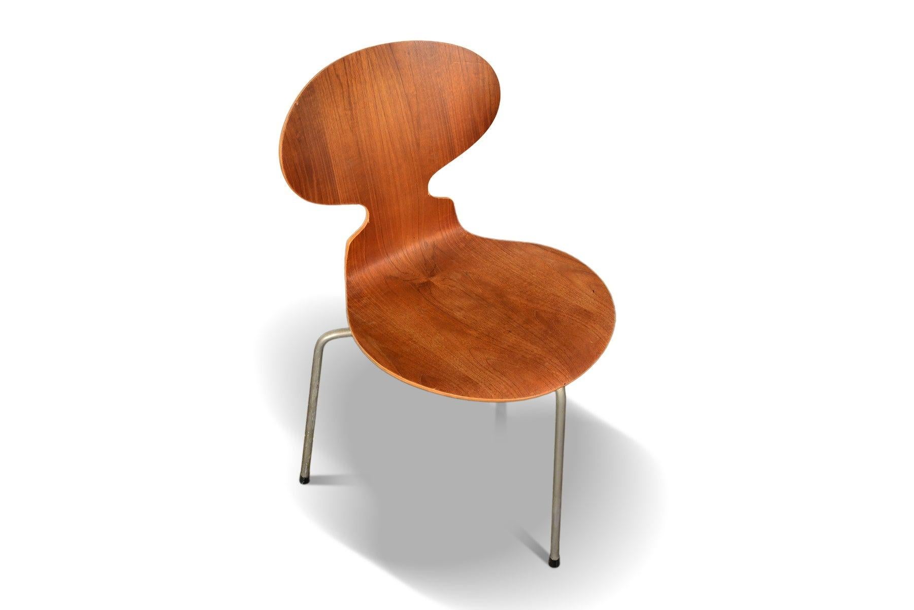 Ensemble de six chaises Ant en teck d'Arne Jacobsen en vente 2