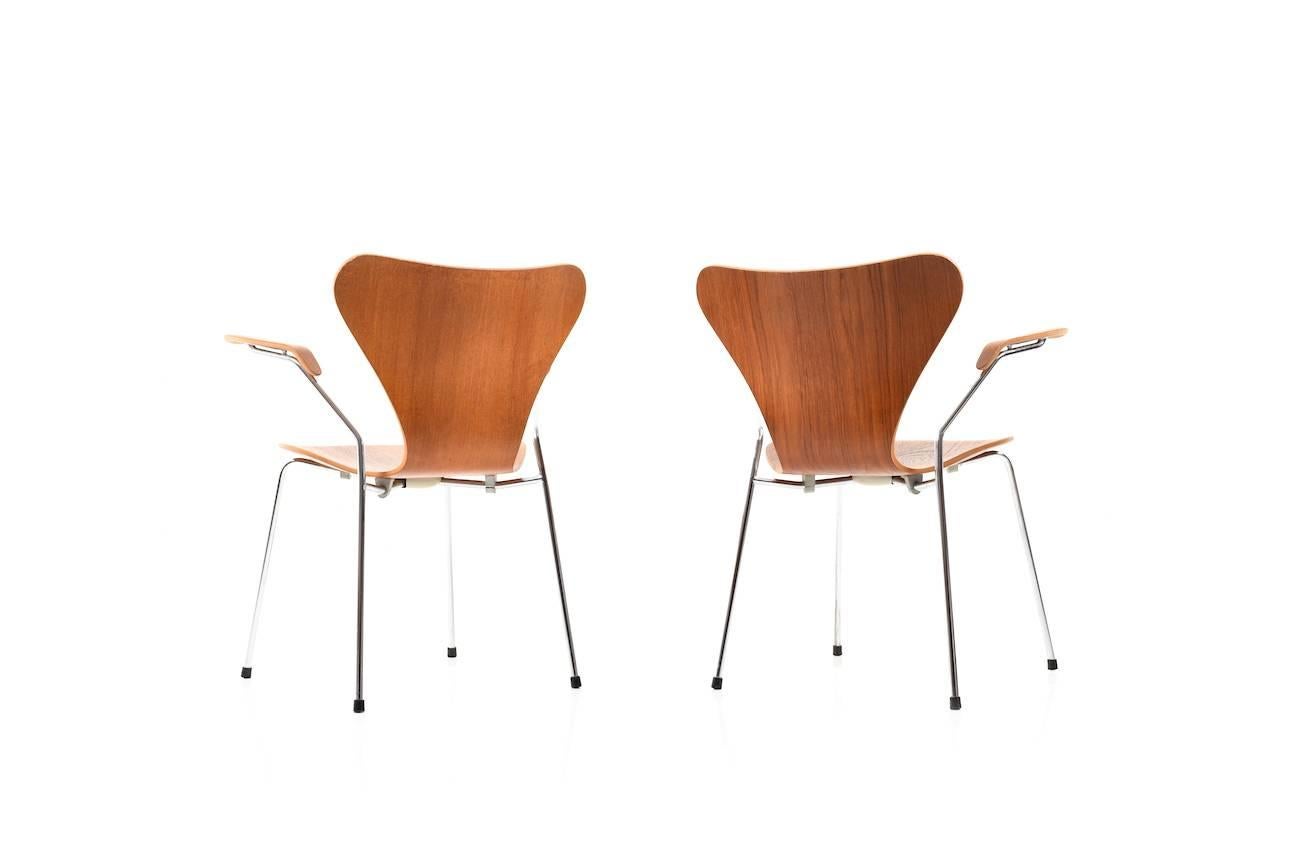 Set of Six Arne Jacobsen Chairs in Teak 