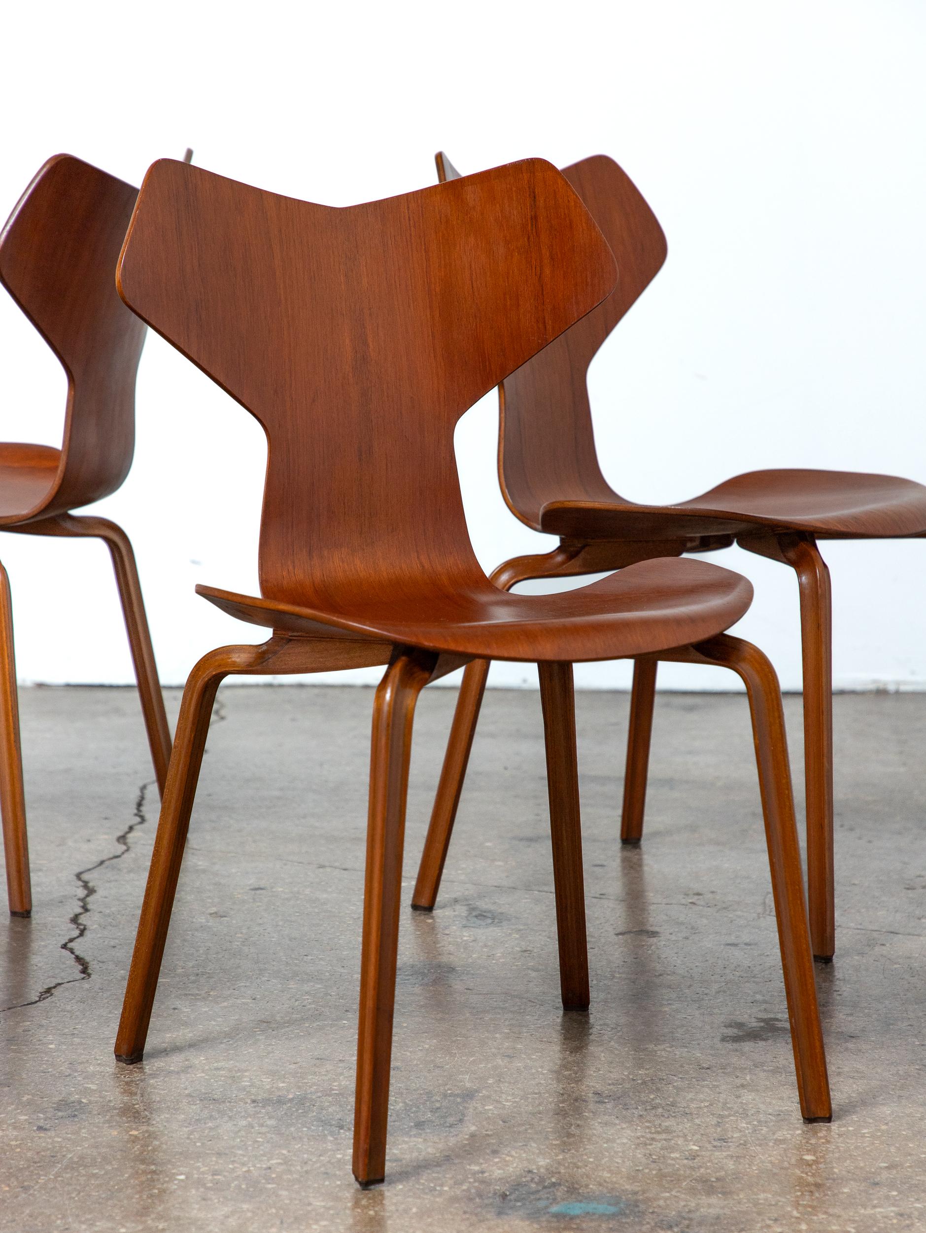 Set di sei sedie Grand Prix di Arne Jacobsen di Fritz Hansen Danimarca anni '60 In condizioni buone in vendita a Brooklyn, NY