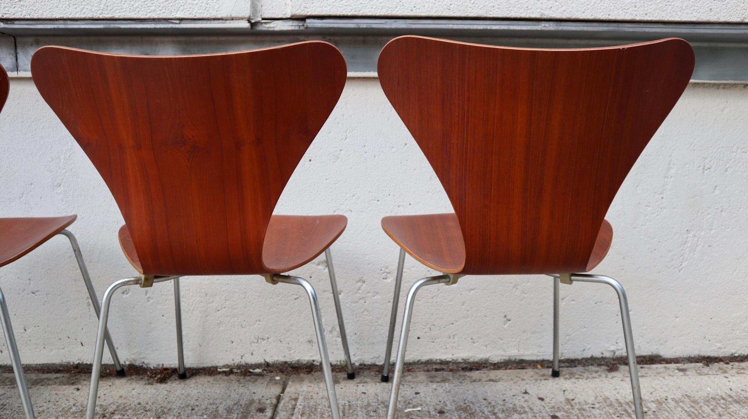 Set of Six Arne Jacobsen Series 7 Chairs for Fritz Hansen 5