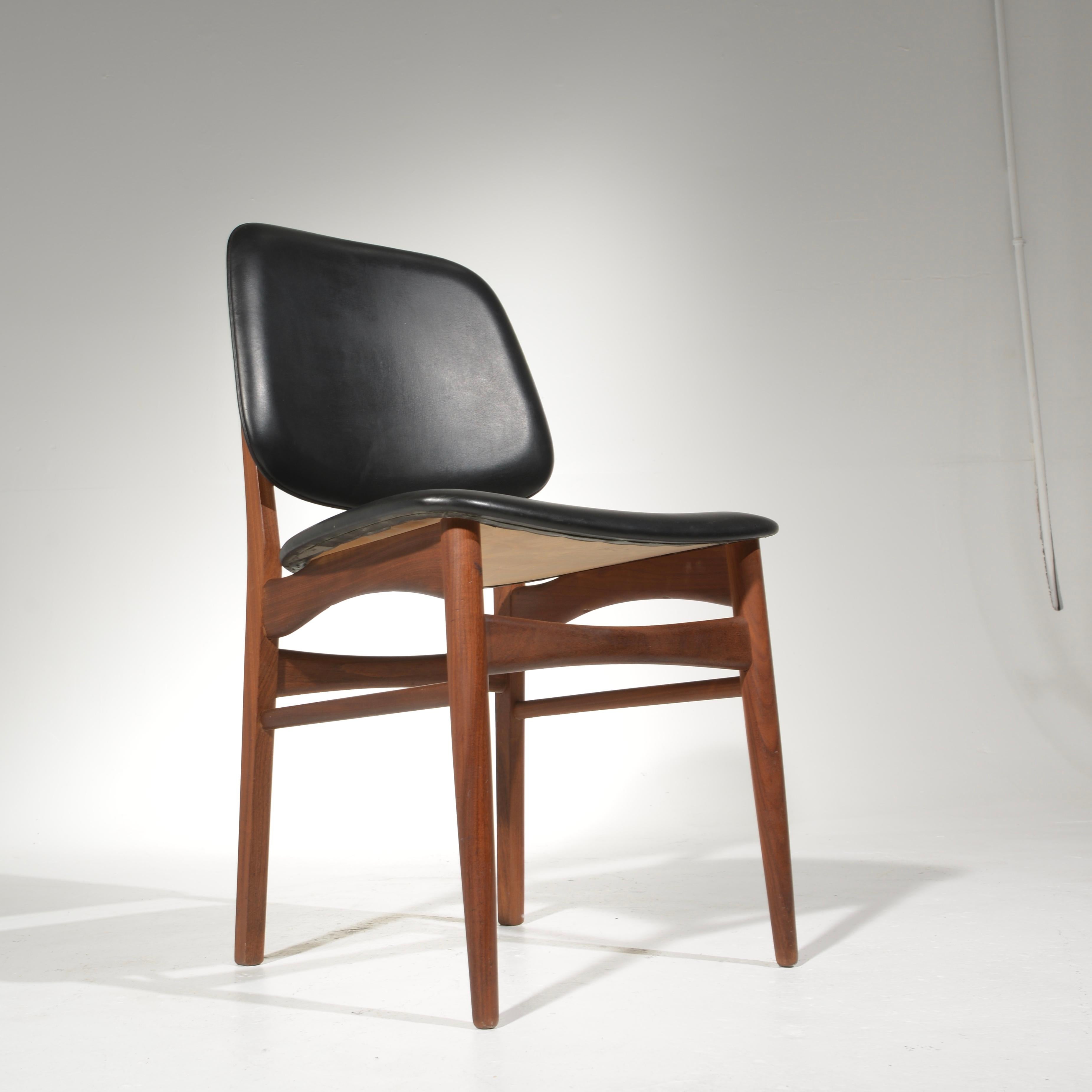 Scandinavian Modern Set of Six Arne Vodder Danish Modern Dining Chairs in Teak