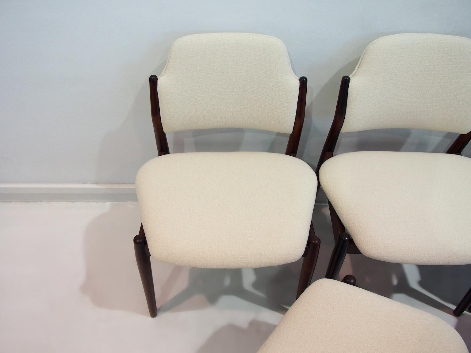 Set of Six Arne Vodder for Sibast Hardwood Chairs with White Textile Covers For Sale 9
