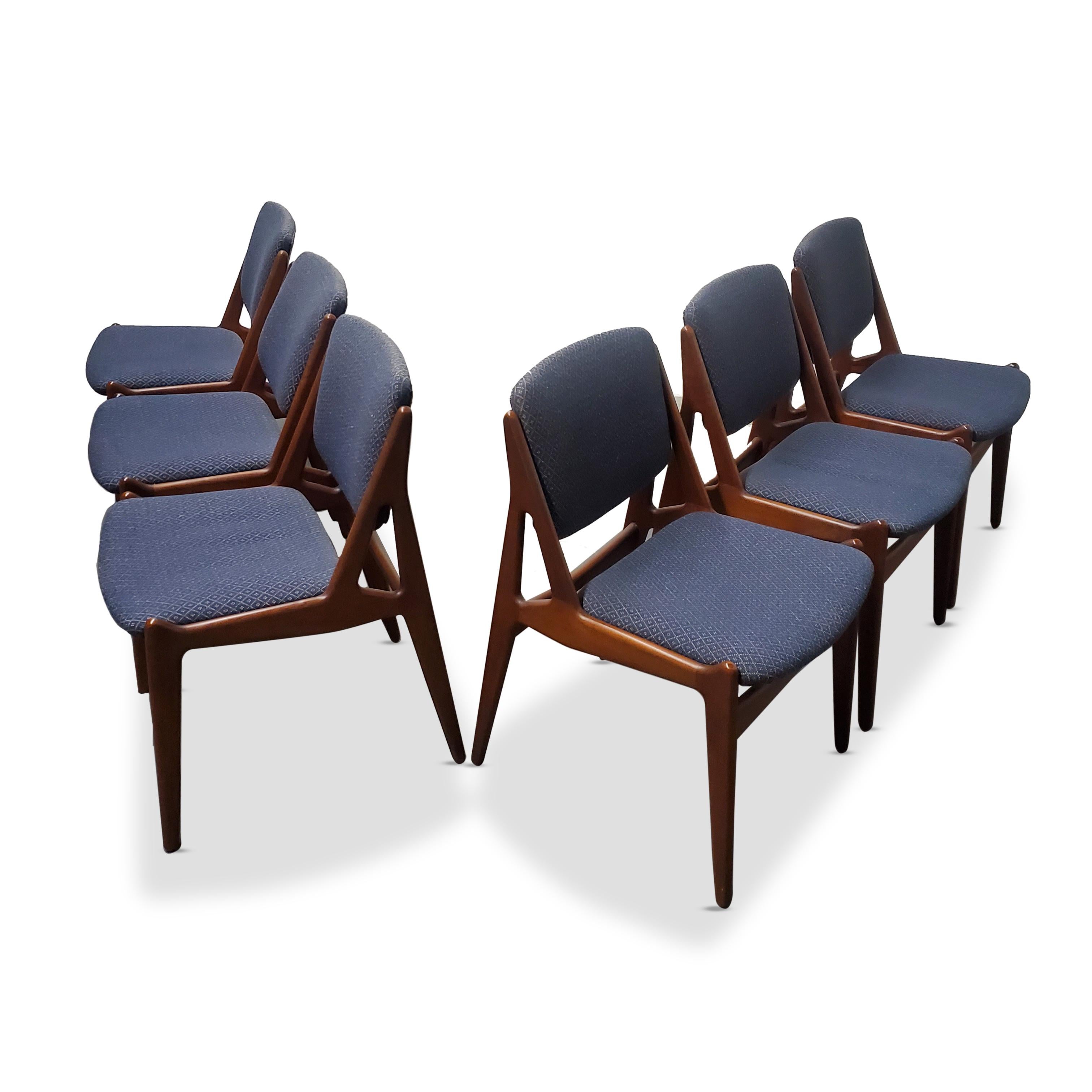 Set of Six Arne Vodder Tilt Back Dining Chairs  1