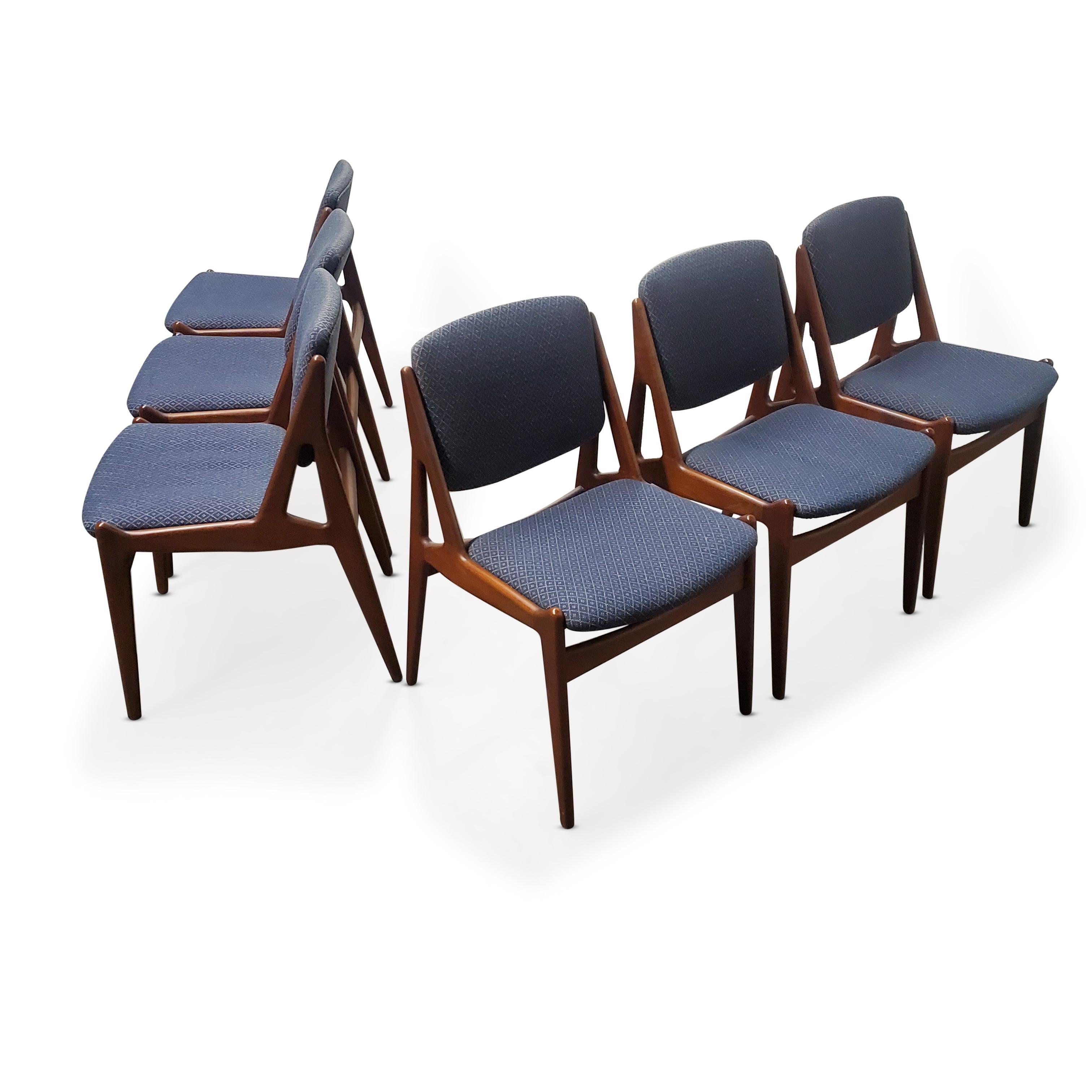 Set of Six Arne Vodder Tilt Back Dining Chairs  2