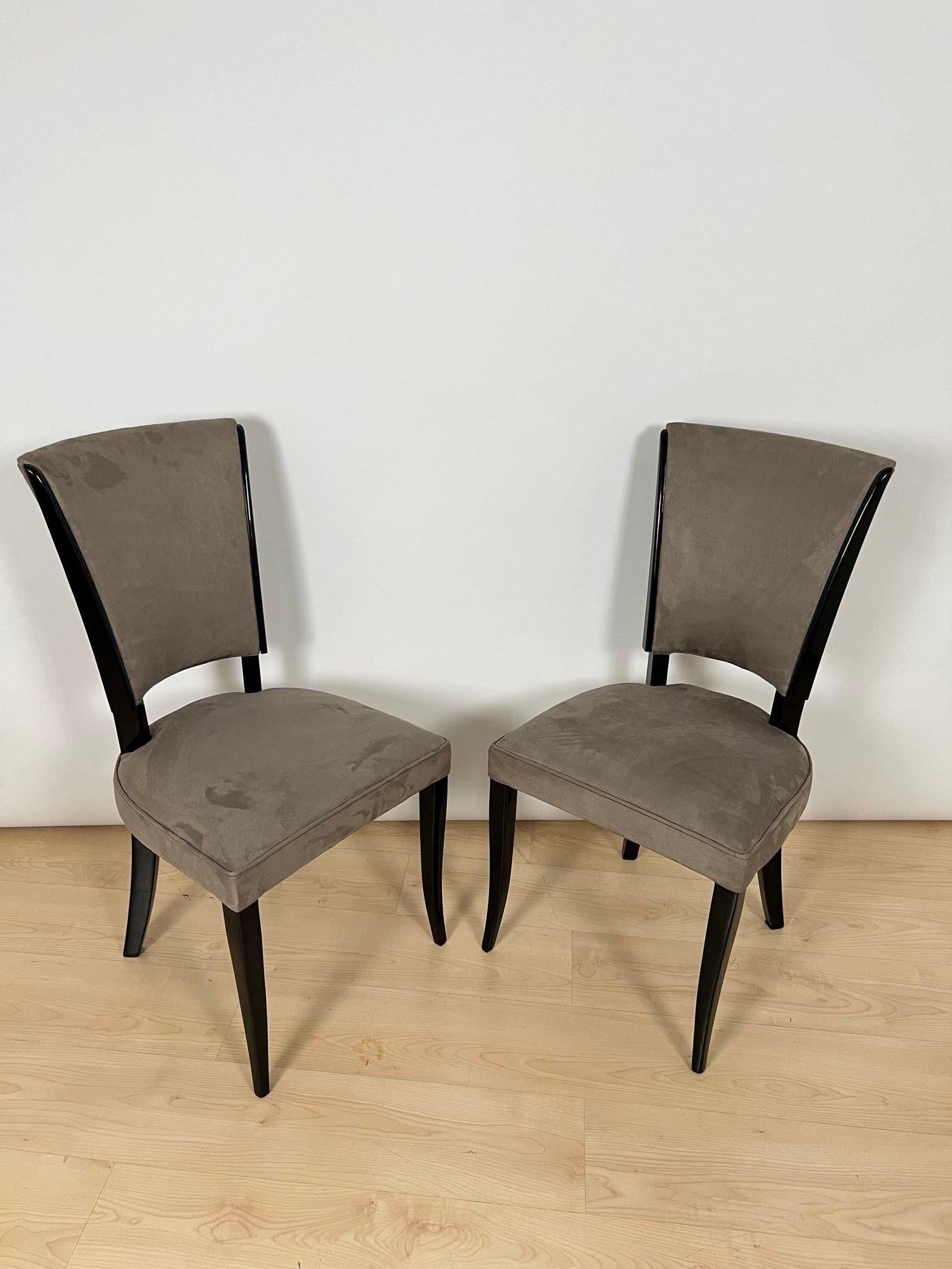 Satz von sechs Art Deco Stühlen, schwarzer Lack, graues Alcantara, Frankreich um 1930 im Angebot 3