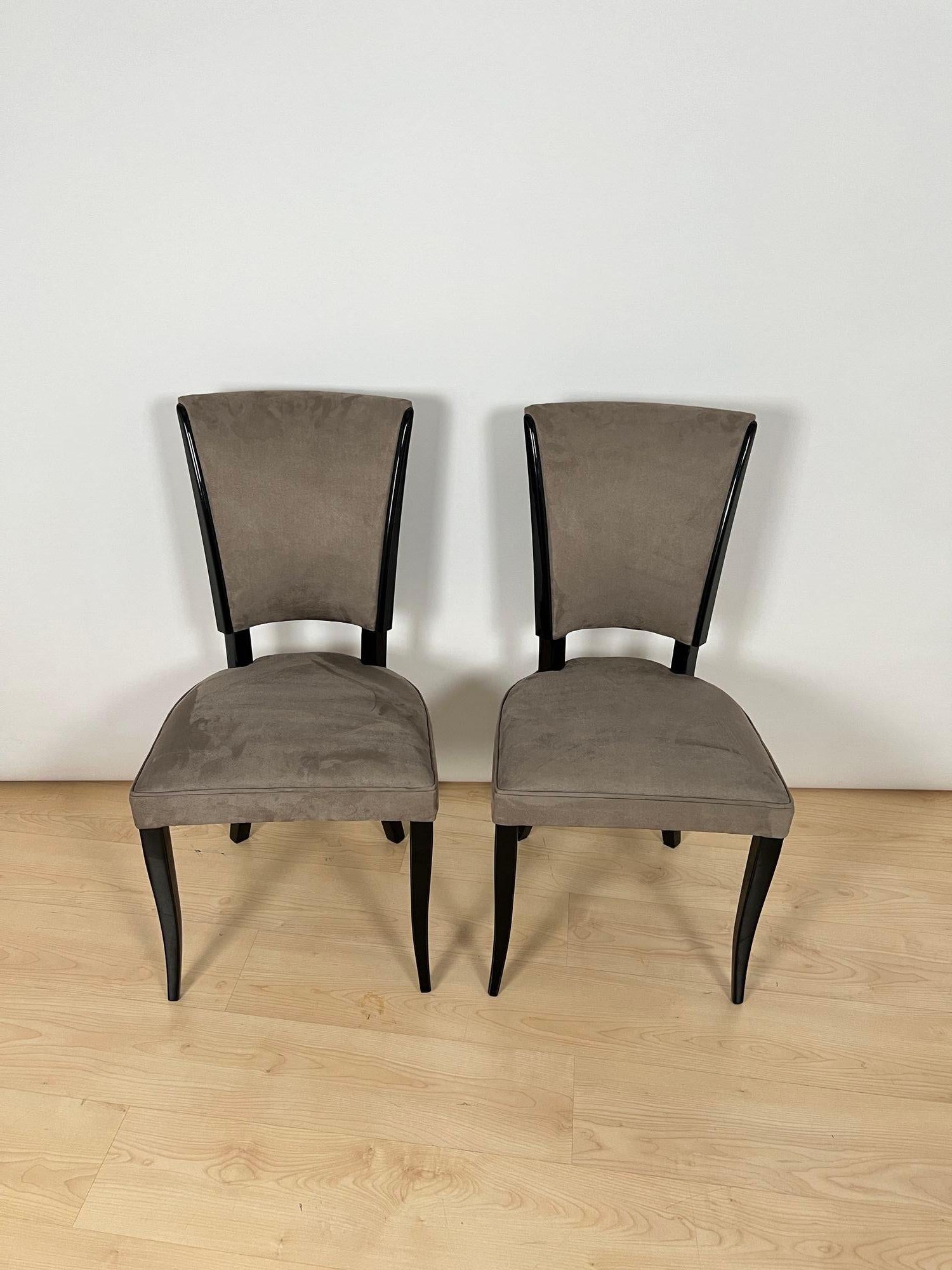 Satz von sechs Art Deco Stühlen, schwarzer Lack, graues Alcantara, Frankreich um 1930 im Angebot 6