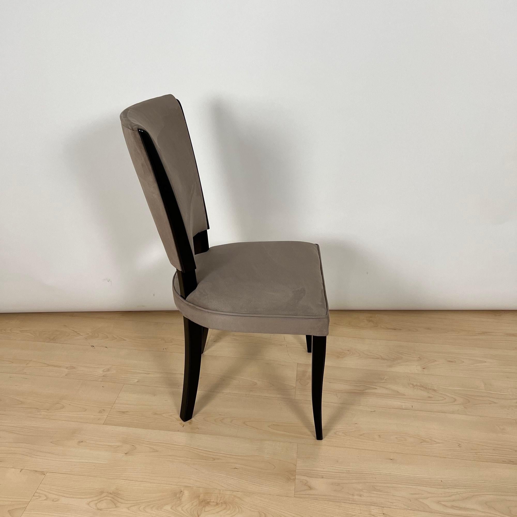 Satz von sechs Art Deco Stühlen, schwarzer Lack, graues Alcantara, Frankreich um 1930 im Angebot 10