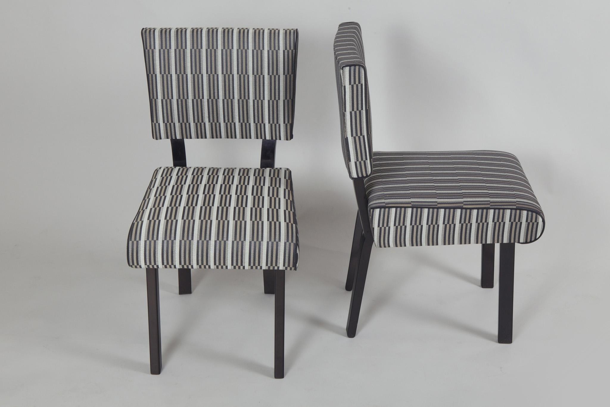 Mid-20th Century Set of Six Art Deco Chairs Made in 1930s Czechia, Fully Refurbished For Sale