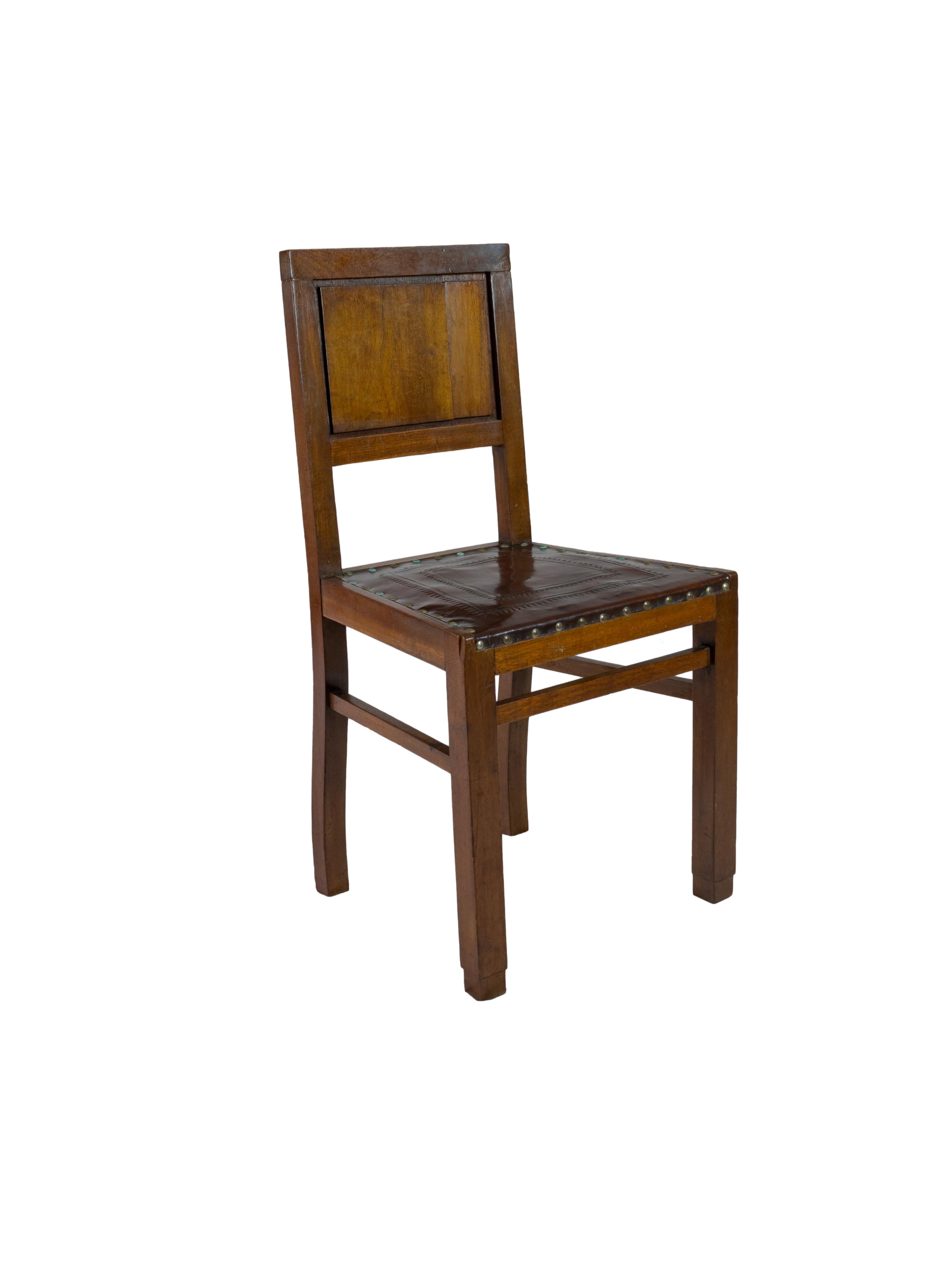 Set of Six Art Deco Chocolate Brown Walnut Chairs, 20th Century In Good Condition For Sale In Lisbon, PT