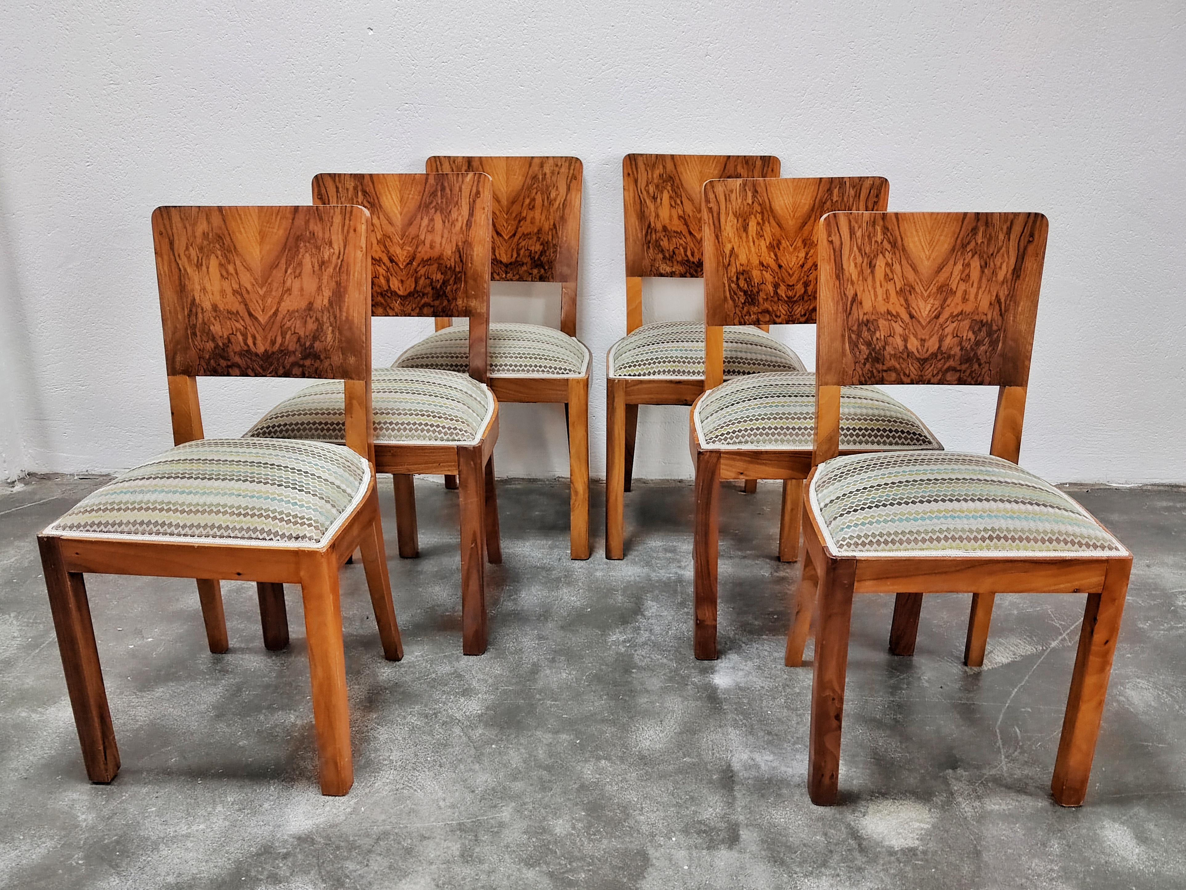 Set of Six Art Deco Dining Chairs in Walnut Roots Veneer, Austria 1940s For Sale 1