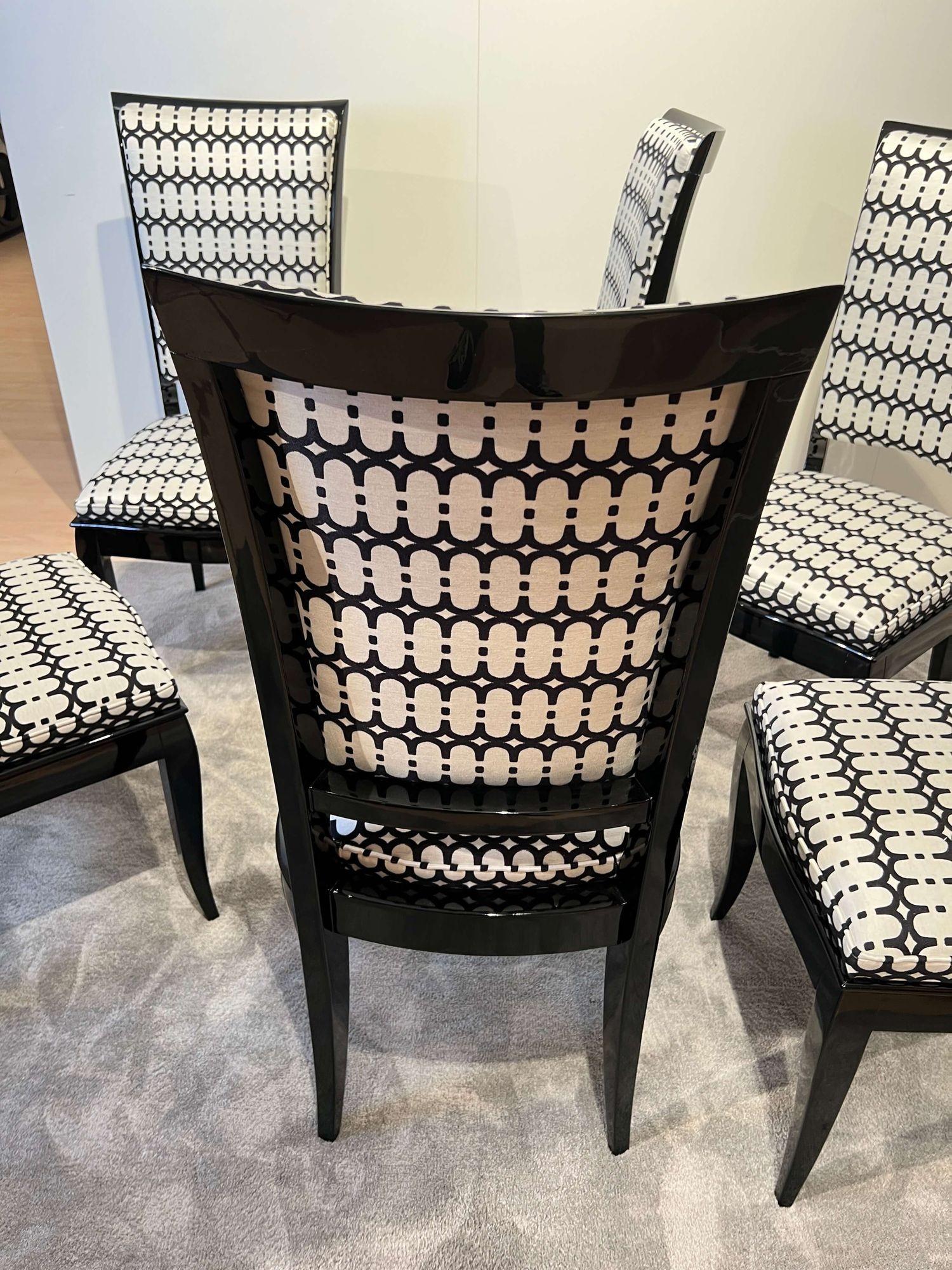 Set of Six Art Deco High Back Dining Chairs, Black Lacquer, France, circa 1930 For Sale 3