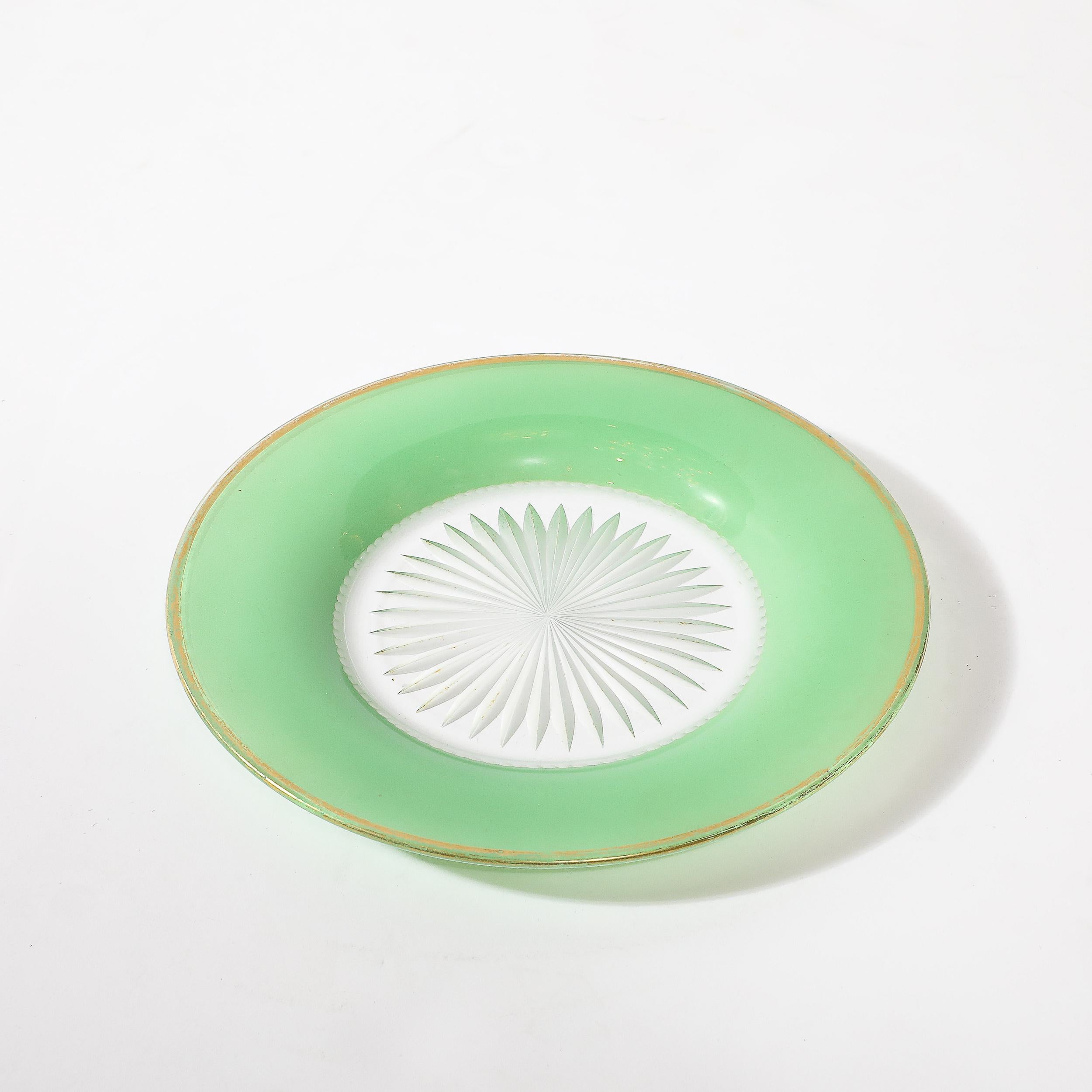 Juego de seis platos de postre Art Decó de cristal prensado y porcelana de jade de Moser Porcelana en venta