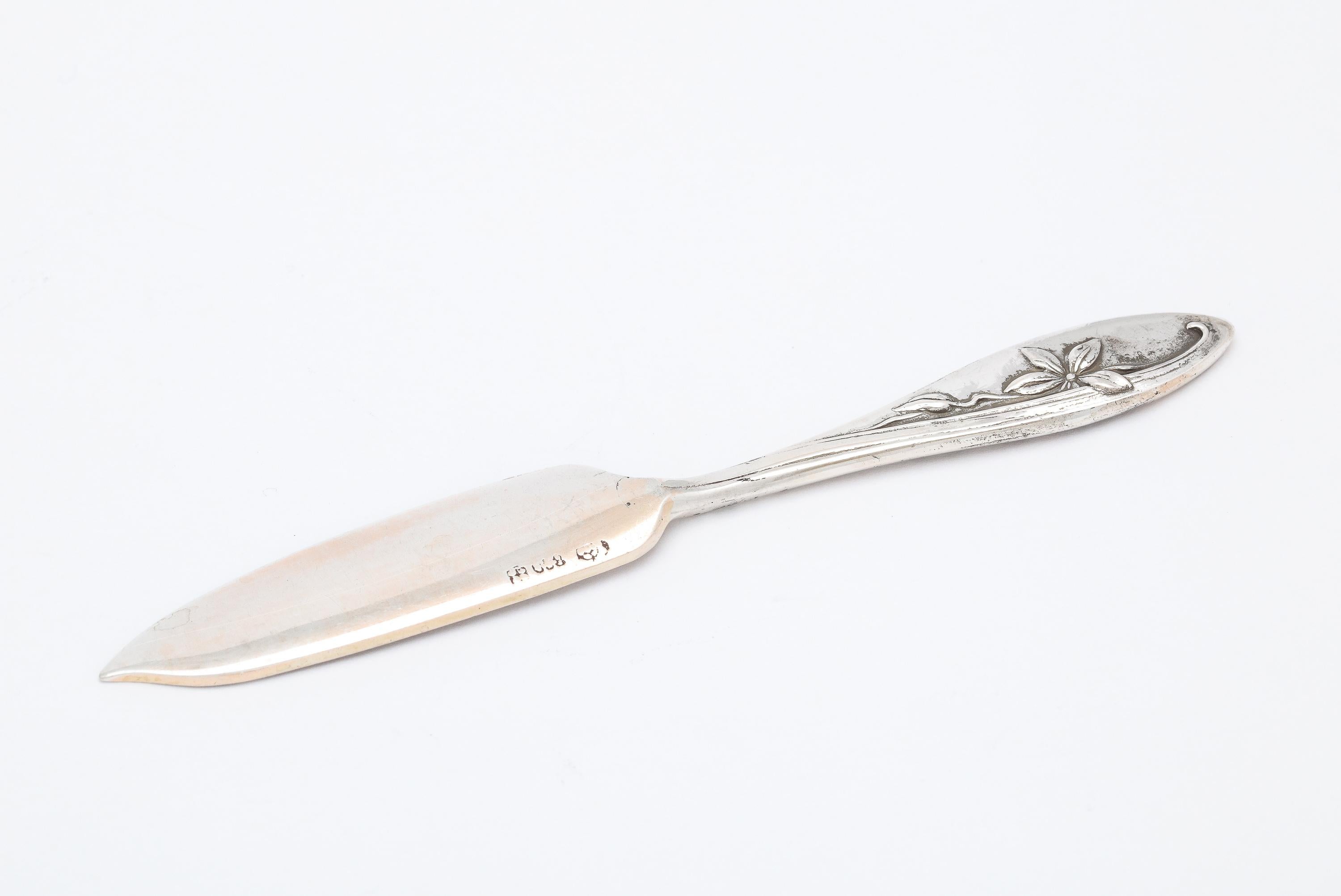 Set of Six Art Nouveau Continental Silver (.800) Caviar/Hors d'Oeuvres Spreaders For Sale 6