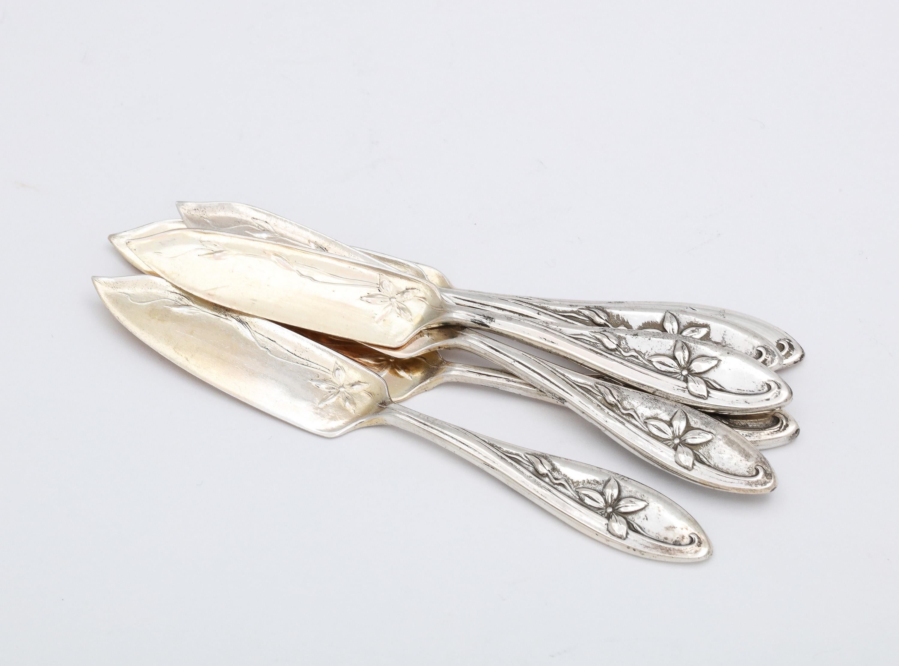 Set of Six Art Nouveau Continental Silver (.800) Caviar/Hors d'Oeuvres Spreaders For Sale 9