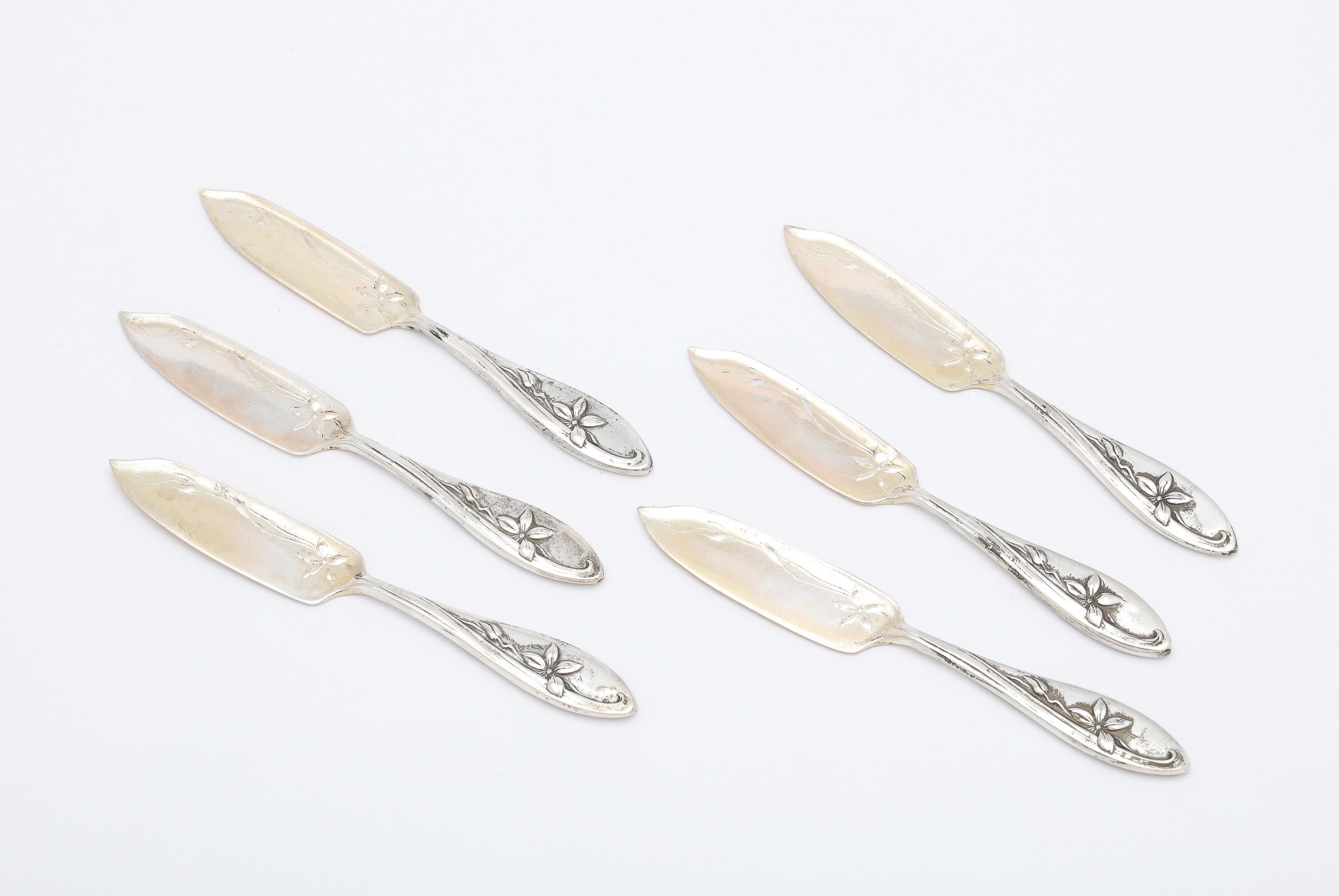 Set of Six Art Nouveau Continental Silver (.800) Caviar/Hors d'Oeuvres Spreaders In Good Condition For Sale In New York, NY