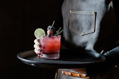 Set di sei bicchieri di vetro di Murano con incisione assortita