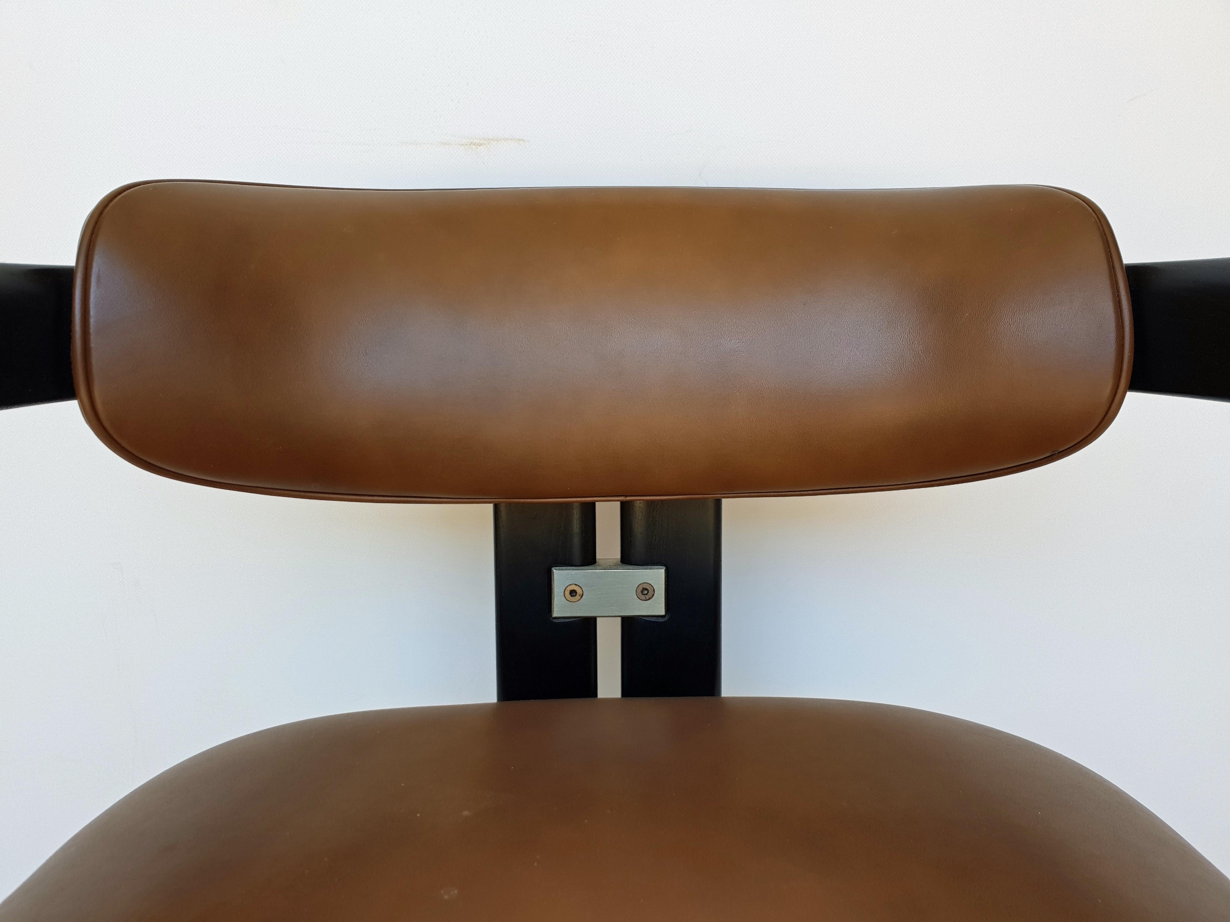 Set of Six Augusto Savini Chairs And Mid-Century Modern Table, 1965 4