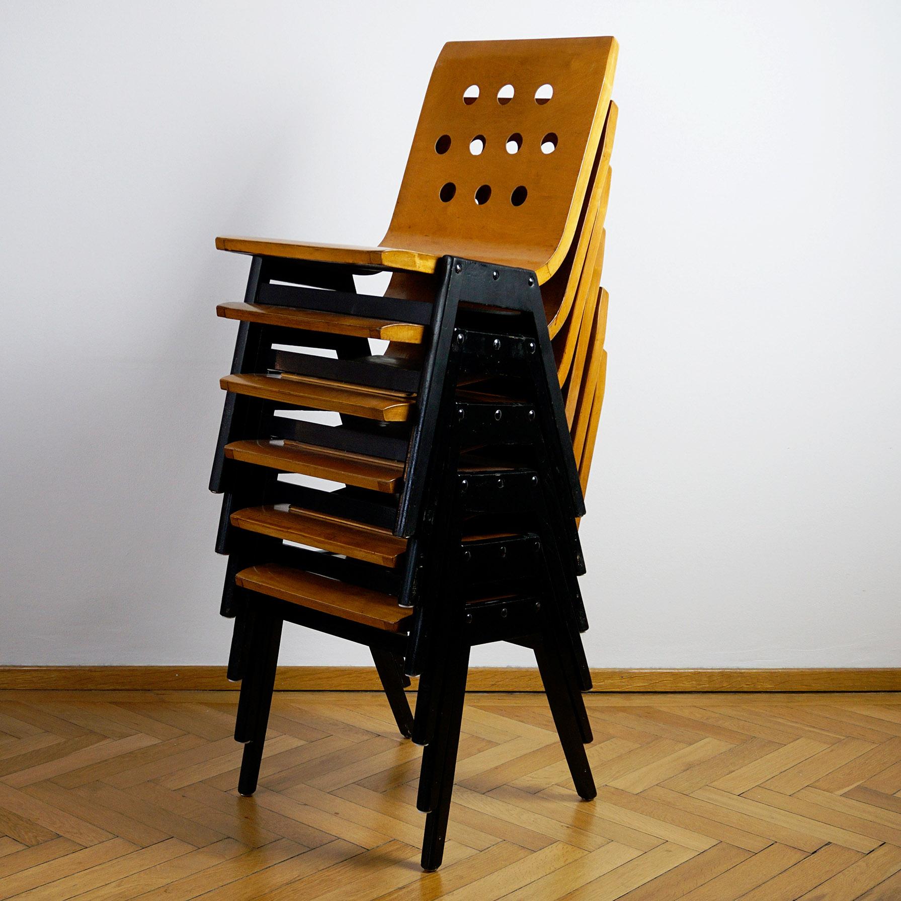 Set of Six Austrian Midcentury Roland Rainer Beech Stacking Chairs In Good Condition In Vienna, AT