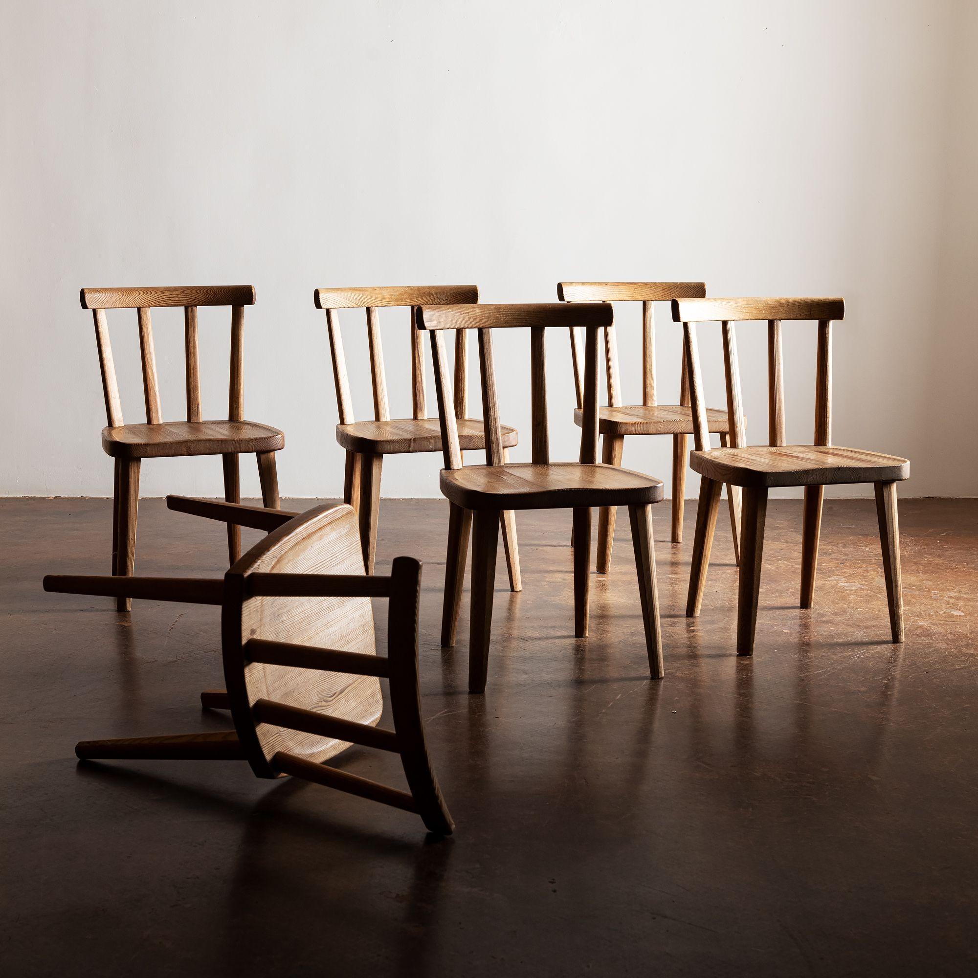 An enduring iconic form designed in 1932 by Axel Einar Hjorth in pine for Nordiska Kompaniet.
