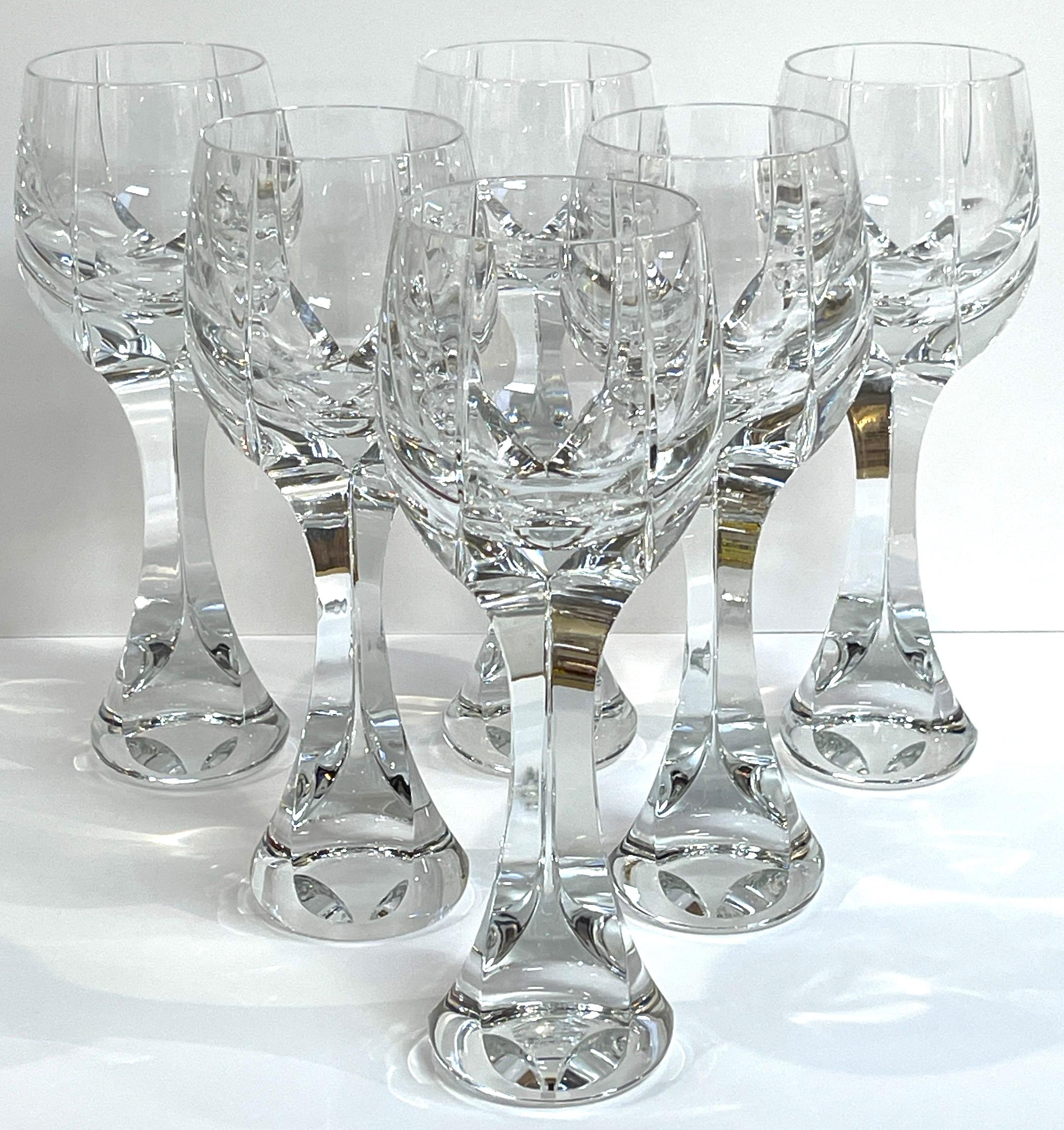Ensemble de six gobelets en cristal de Baccarat 