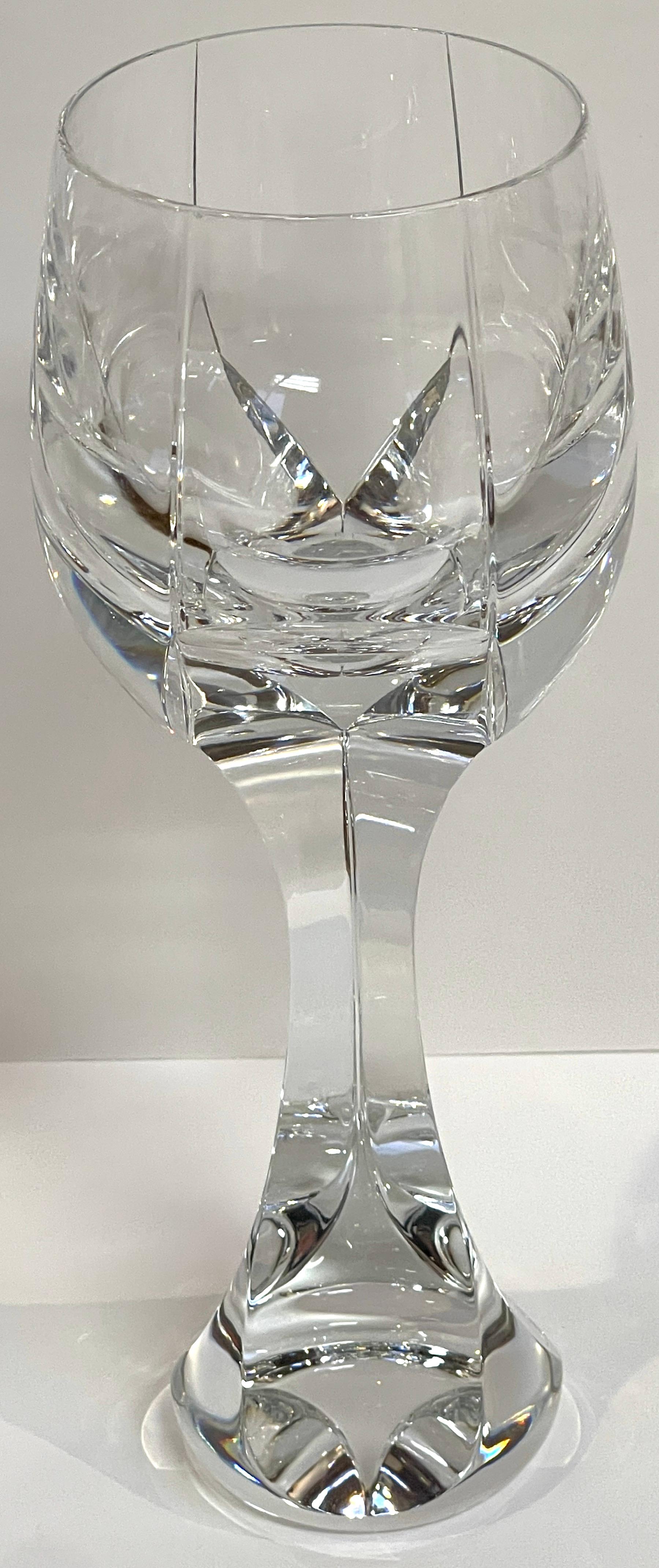 Ensemble de six gobelets en cristal de Baccarat 'Neptune' de 9,25 pouces, probablement une commande spéciale  Bon état - En vente à West Palm Beach, FL