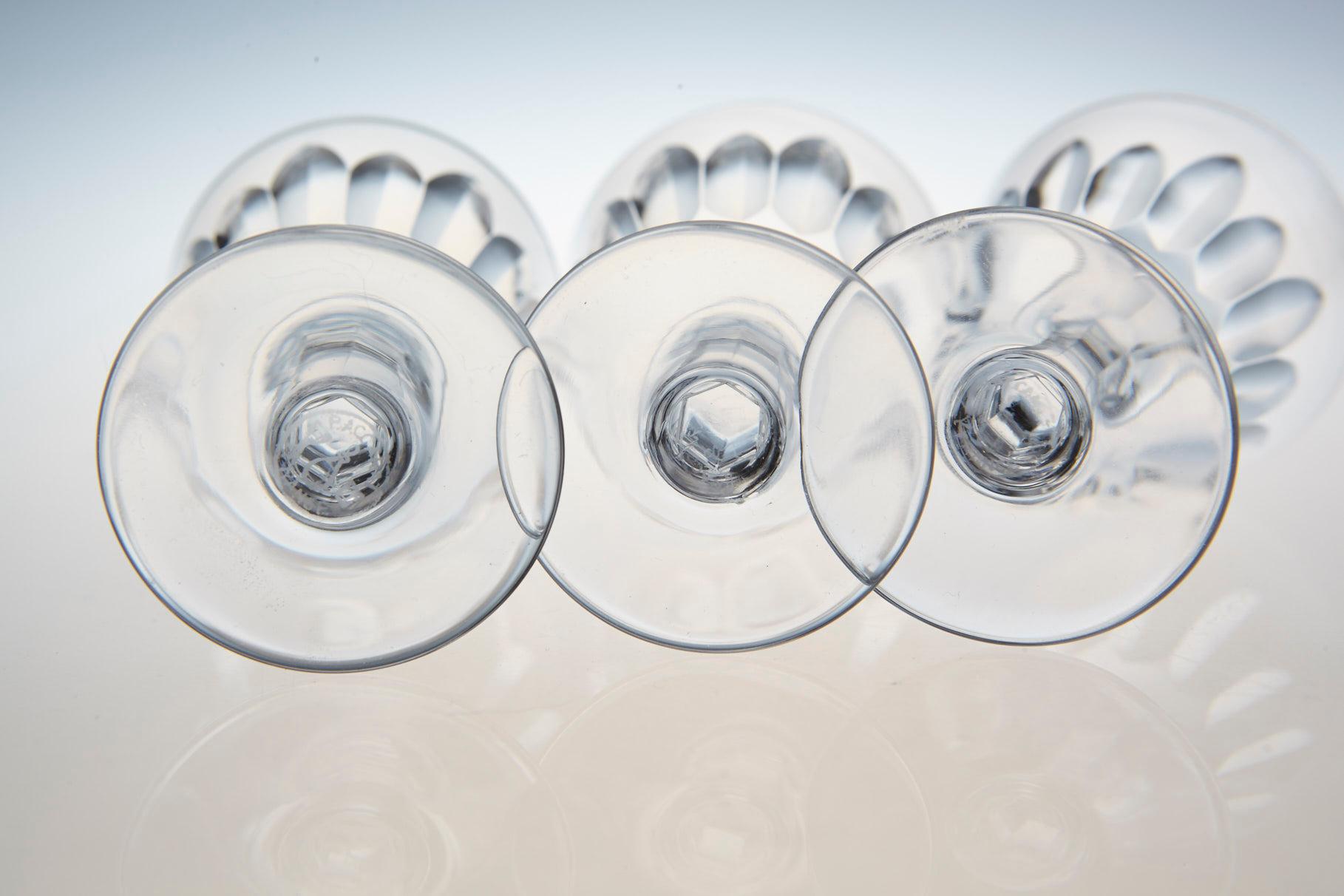 Set of Six Baccarat Crystal 'Verone' Pattern Sherry or Port Glasses, circa 1950s In Excellent Condition In Pau, FR