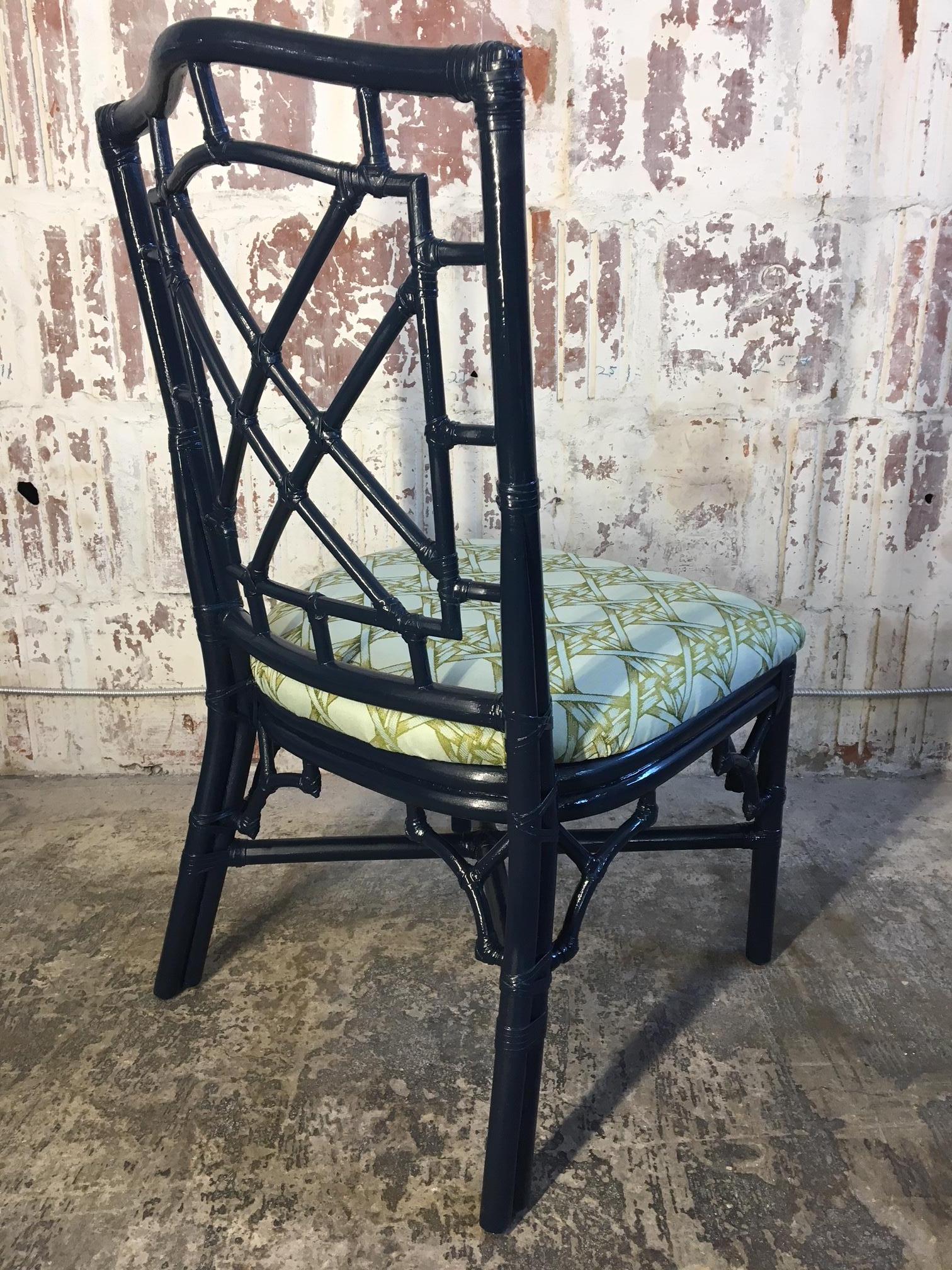 Set of Six Bamboo Chinoiserie Dining Chairs in High Gloss Navy In Excellent Condition In Jacksonville, FL