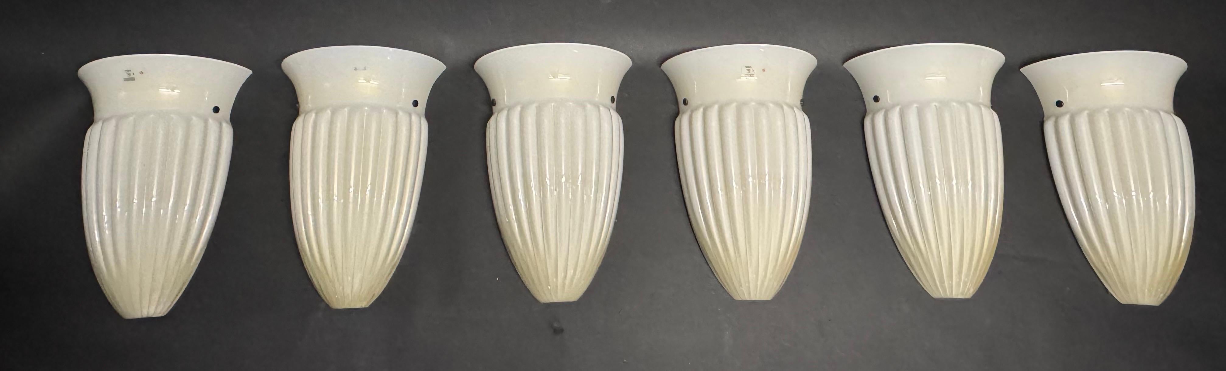 Set of Six Barovier e Toso Cream Gold Dusted Murano Glass Wall Sconces, 1970s For Sale 3