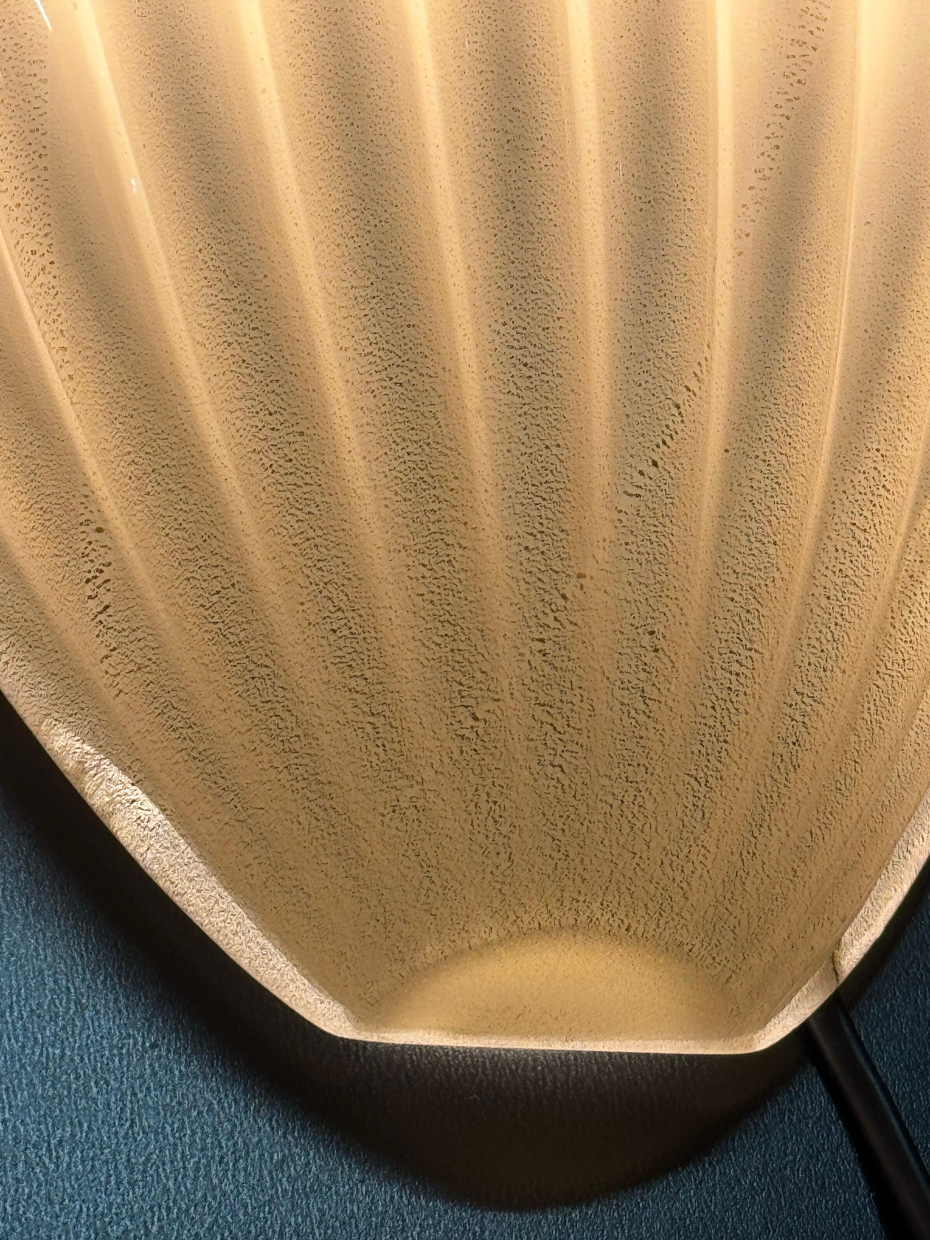 Set of Six Barovier e Toso Cream Gold Dusted Murano Glass Wall Sconces, 1970s In Excellent Condition For Sale In Wiesbaden, Hessen