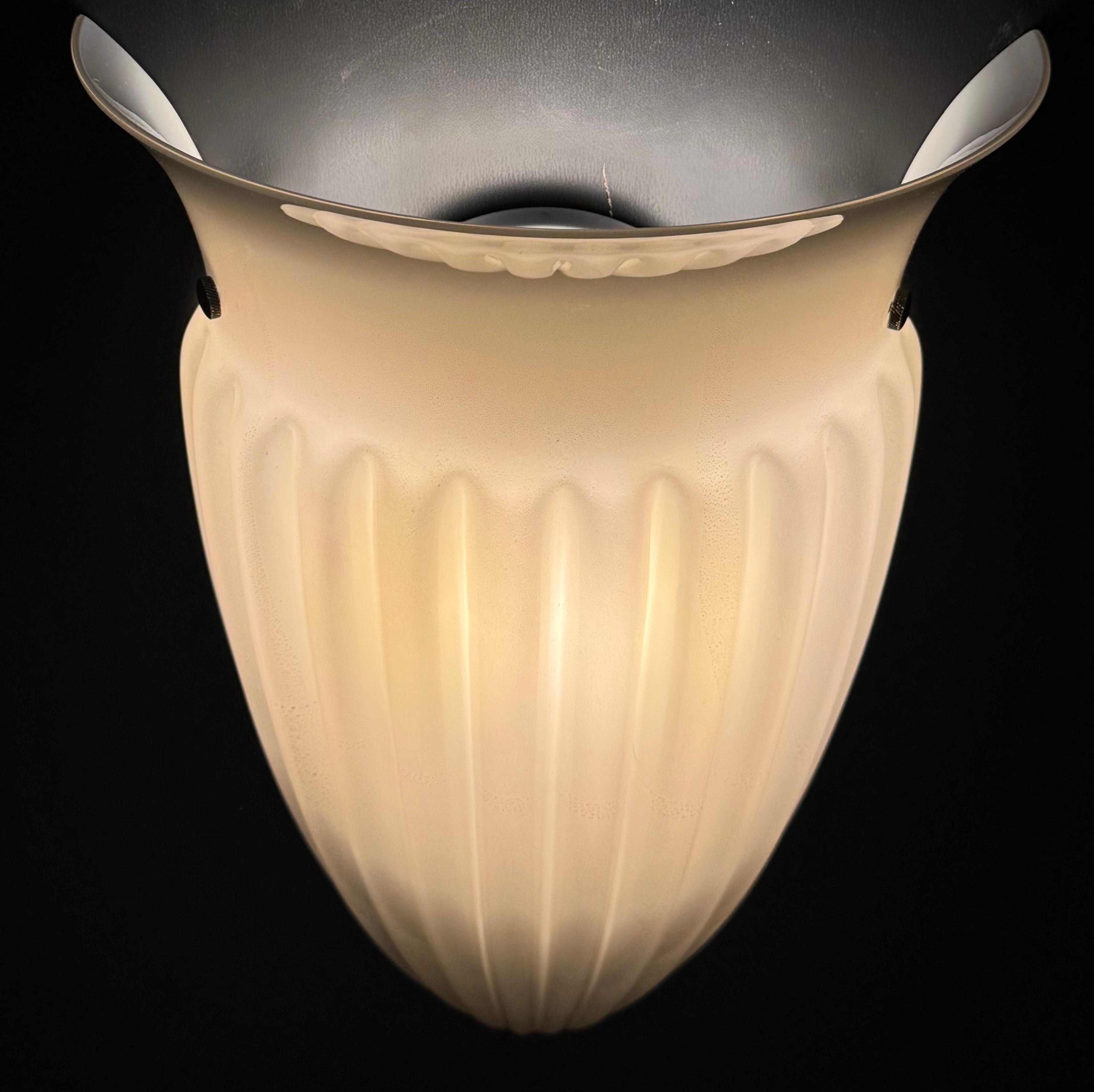 Late 20th Century Set of Six Barovier e Toso Cream Gold Dusted Murano Glass Wall Sconces, 1970s For Sale