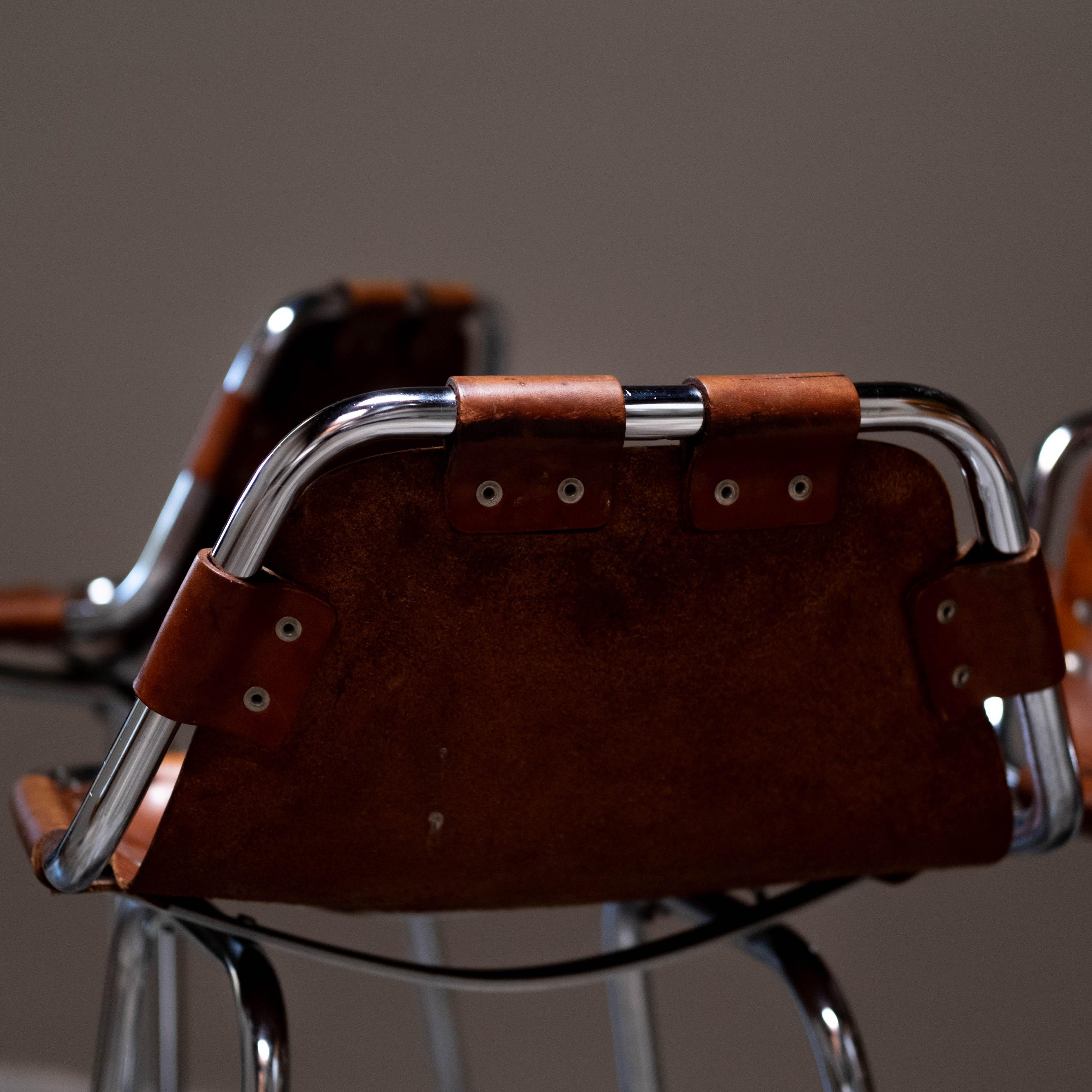 Ensemble de six tabourets de bar, Charlotte Perriand pour Les Arcs, 1960 Bon état - En vente à Los Angeles, CA