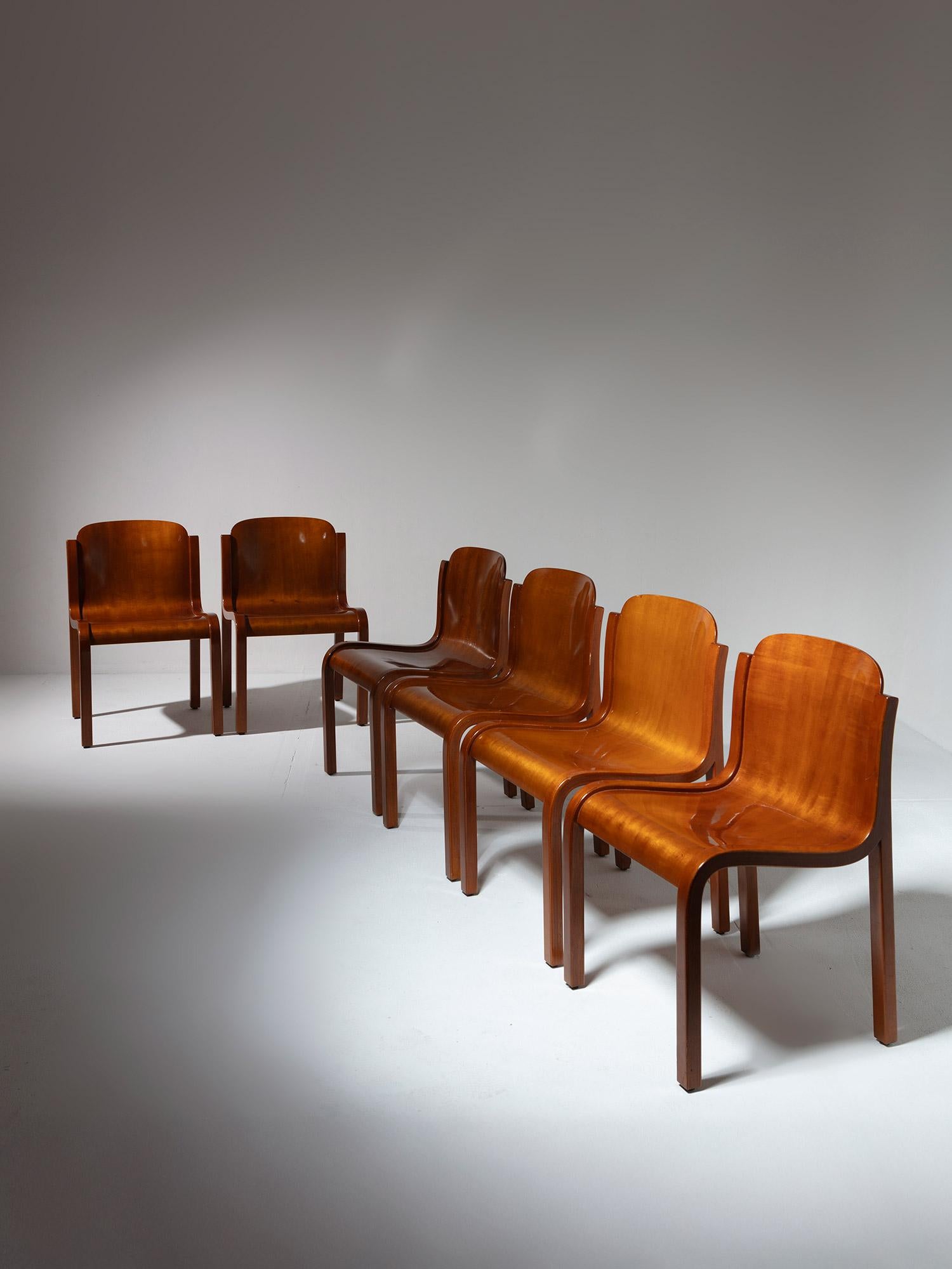 Milieu du XXe siècle Ensemble de six chaises Bartoli Mito en contreplaqué pour T70, Italie, années 1960 en vente