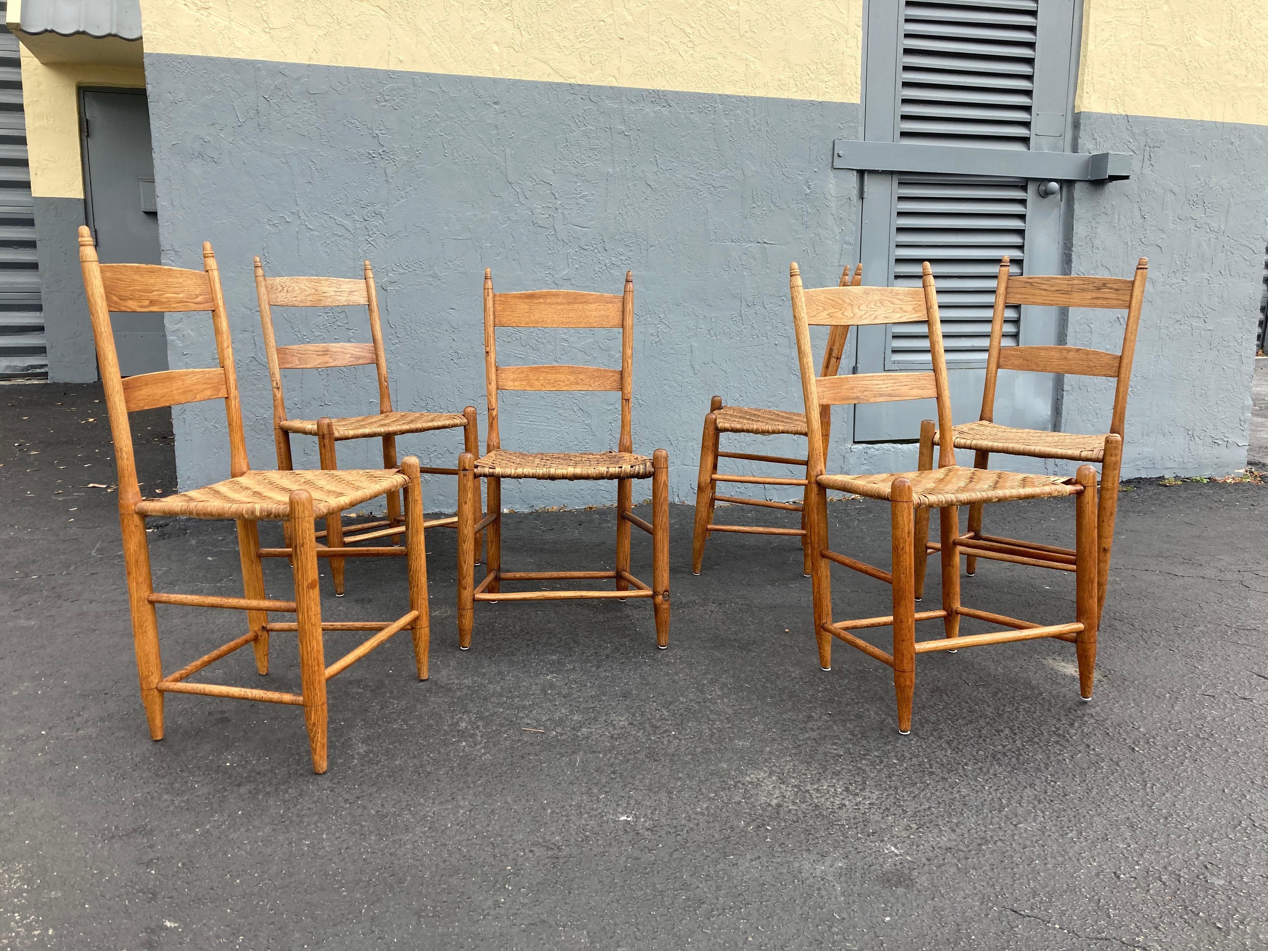 Set of Six Beautiful Antique Dining Chairs, Hickory, Virginia, 1880s For Sale 7