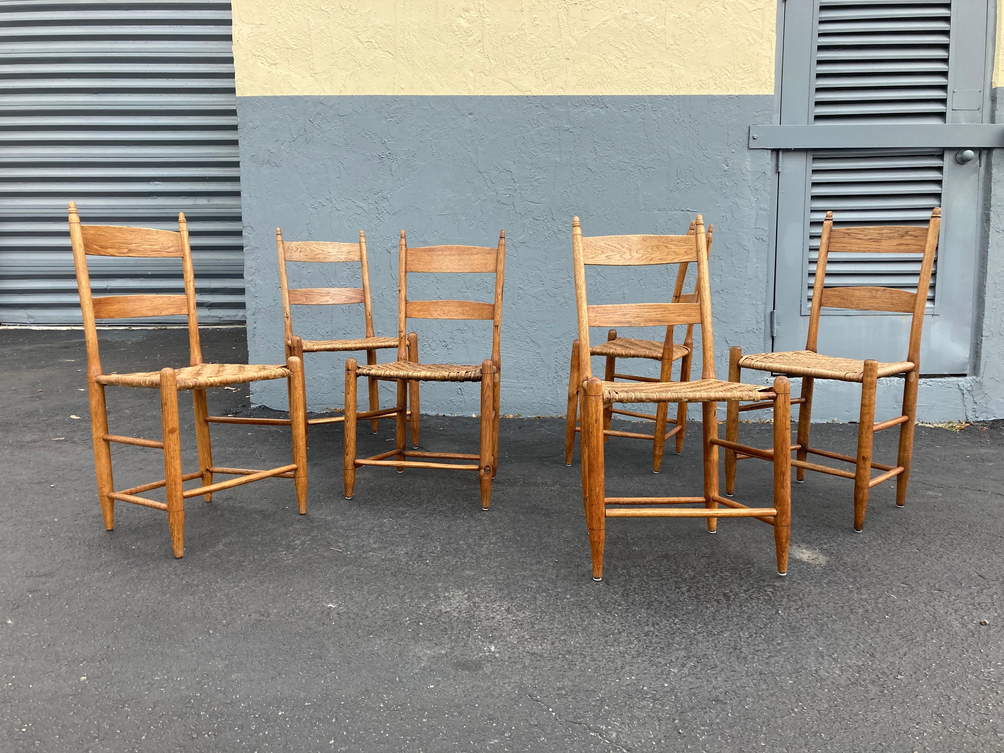 Set of Six Beautiful Antique Dining Chairs, Hickory, Virginia, 1880s For Sale 8