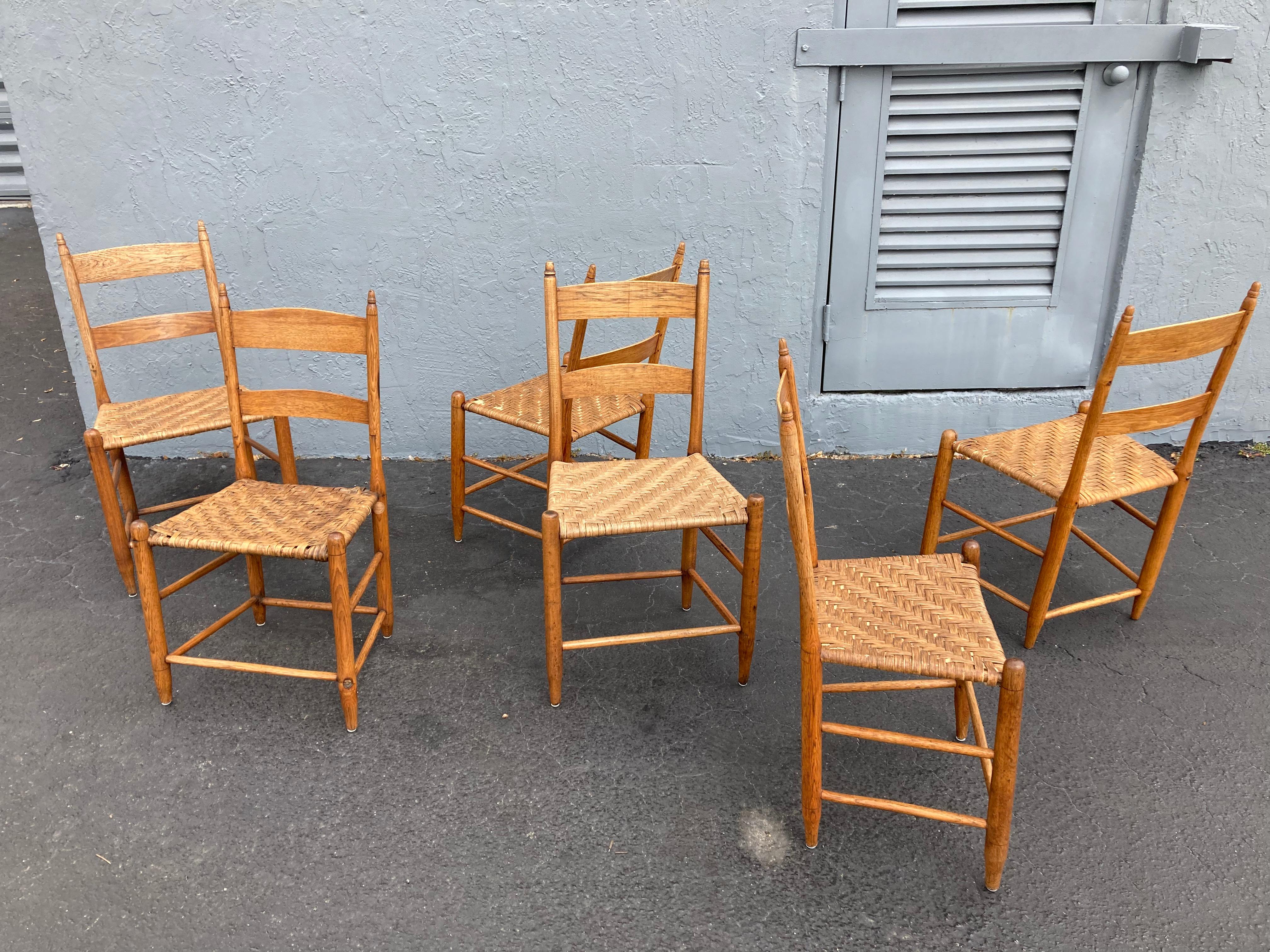 Set of Six Beautiful Antique Dining Chairs, Hickory, Virginia, 1880s For Sale 3