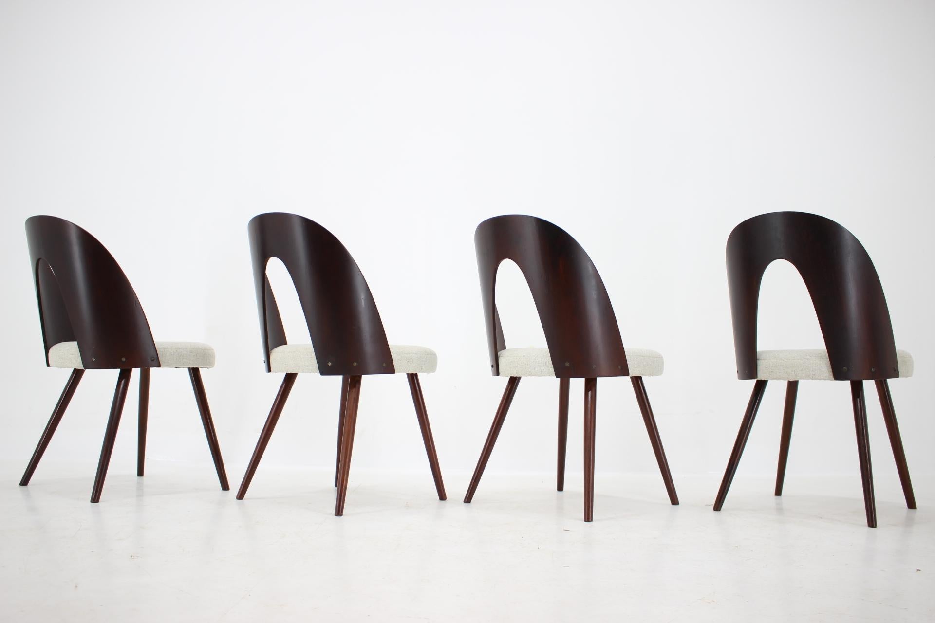 Mid-20th Century Set of Six Beautiful Dining Chairs by Antonín Šuman, 1960s