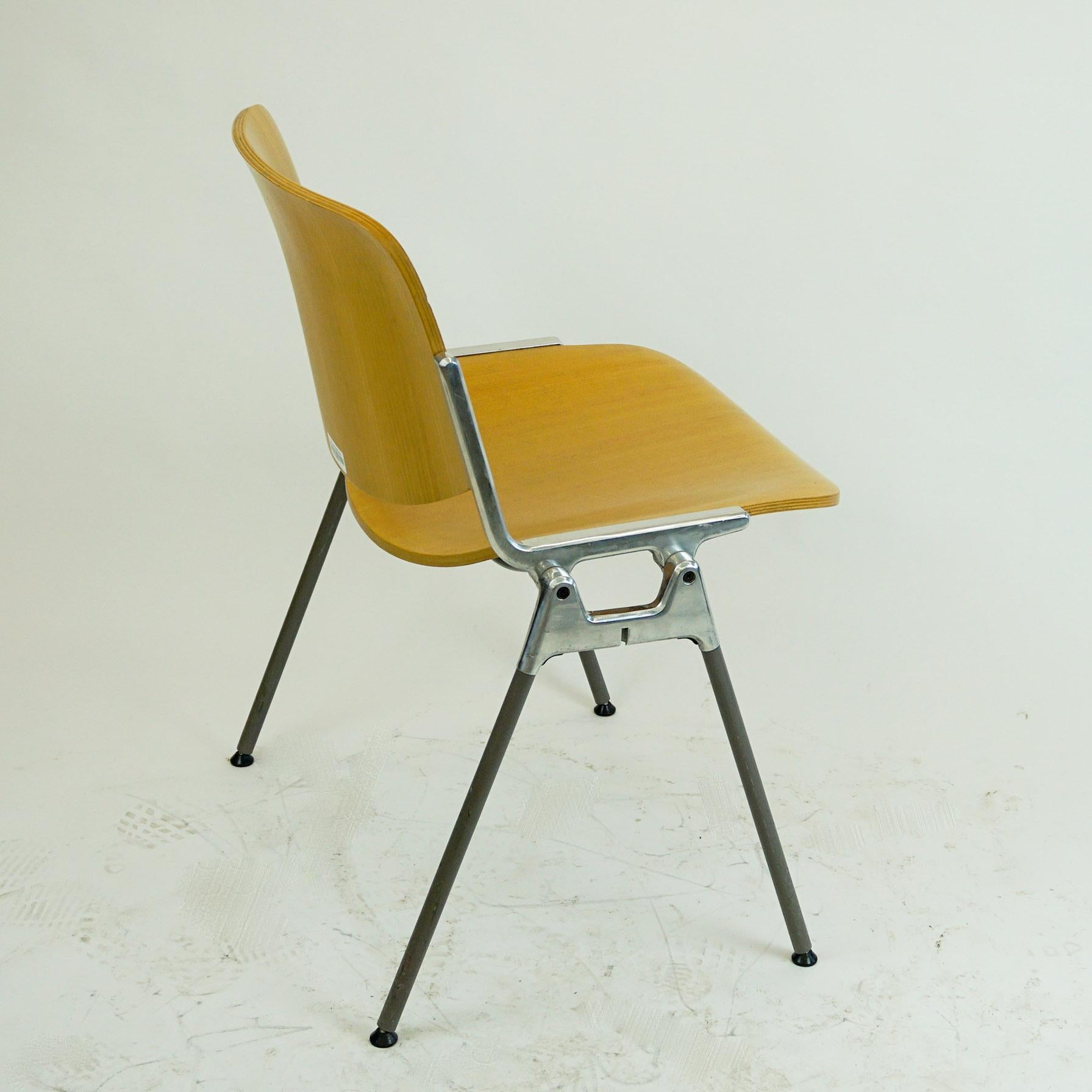 Set of Six Beechwood Castelli DSC 106 Stacking Chairs by Giancarlo Piretti 5