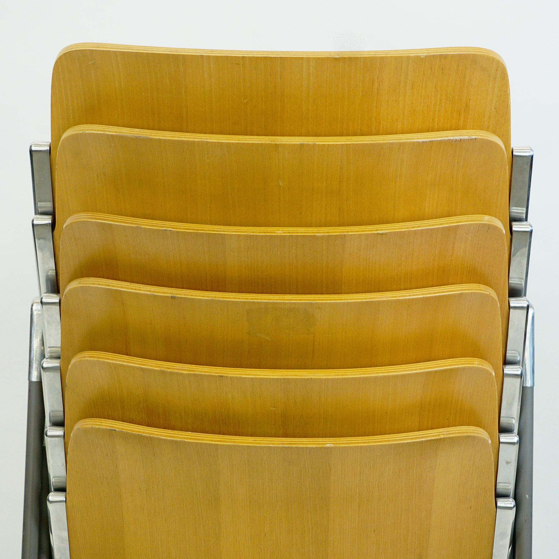 Set of Six Beechwood Castelli DSC 106 Stacking Chairs by Giancarlo Piretti 1