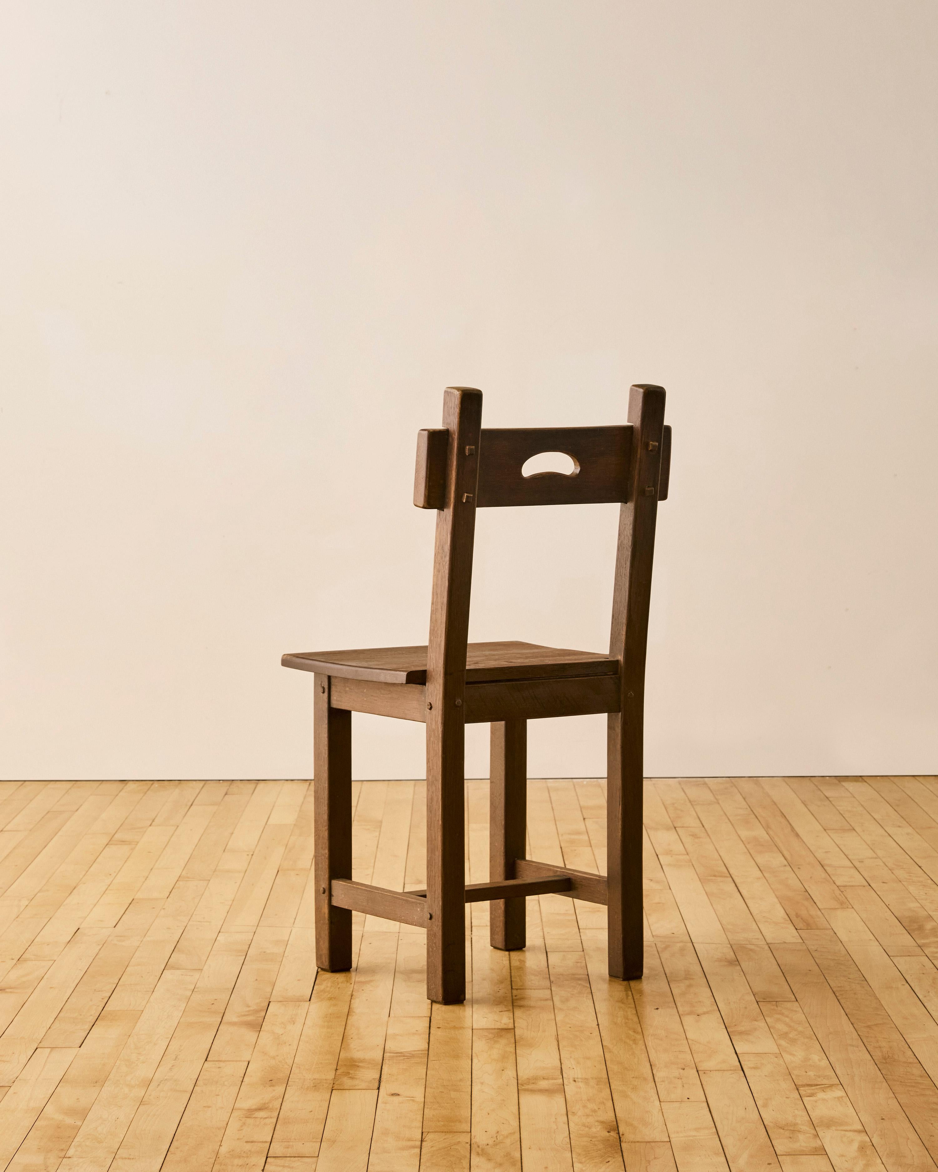 Set of Six Belgian Brutalist Style Oak Chairs (Brutalismus) im Angebot