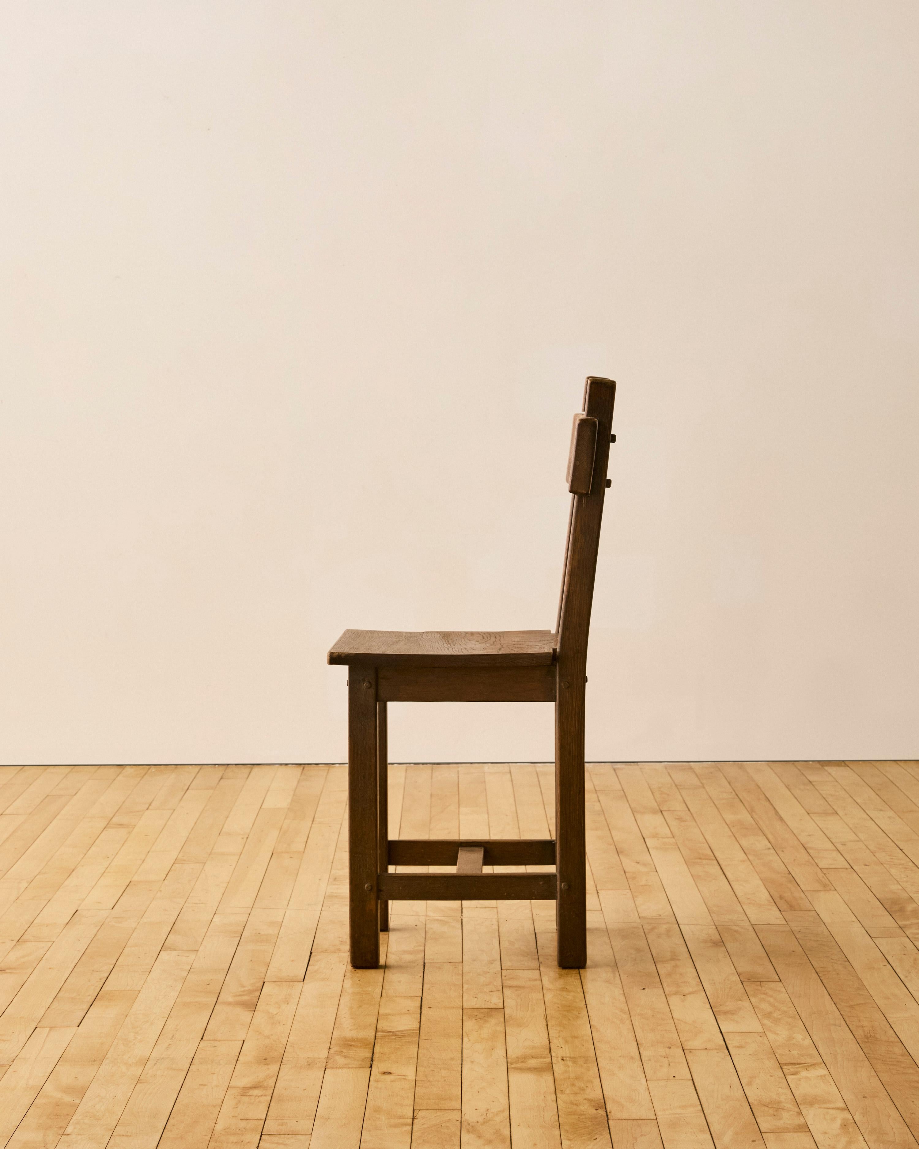Set of Six Belgian Brutalist Style Oak Chairs (Belgisch) im Angebot