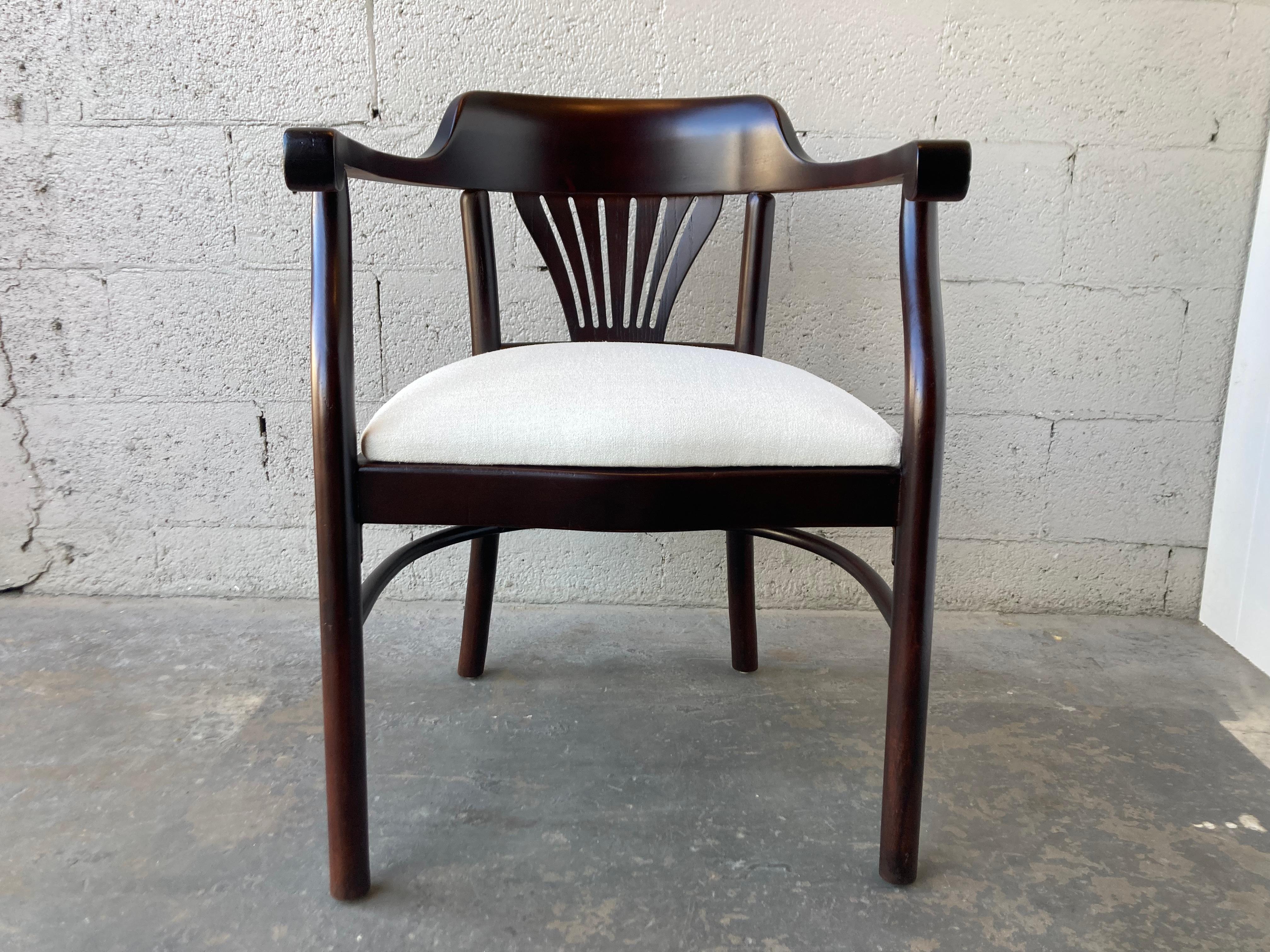 Set of Six Bentwood Arm Dining Chairs For Sale 1