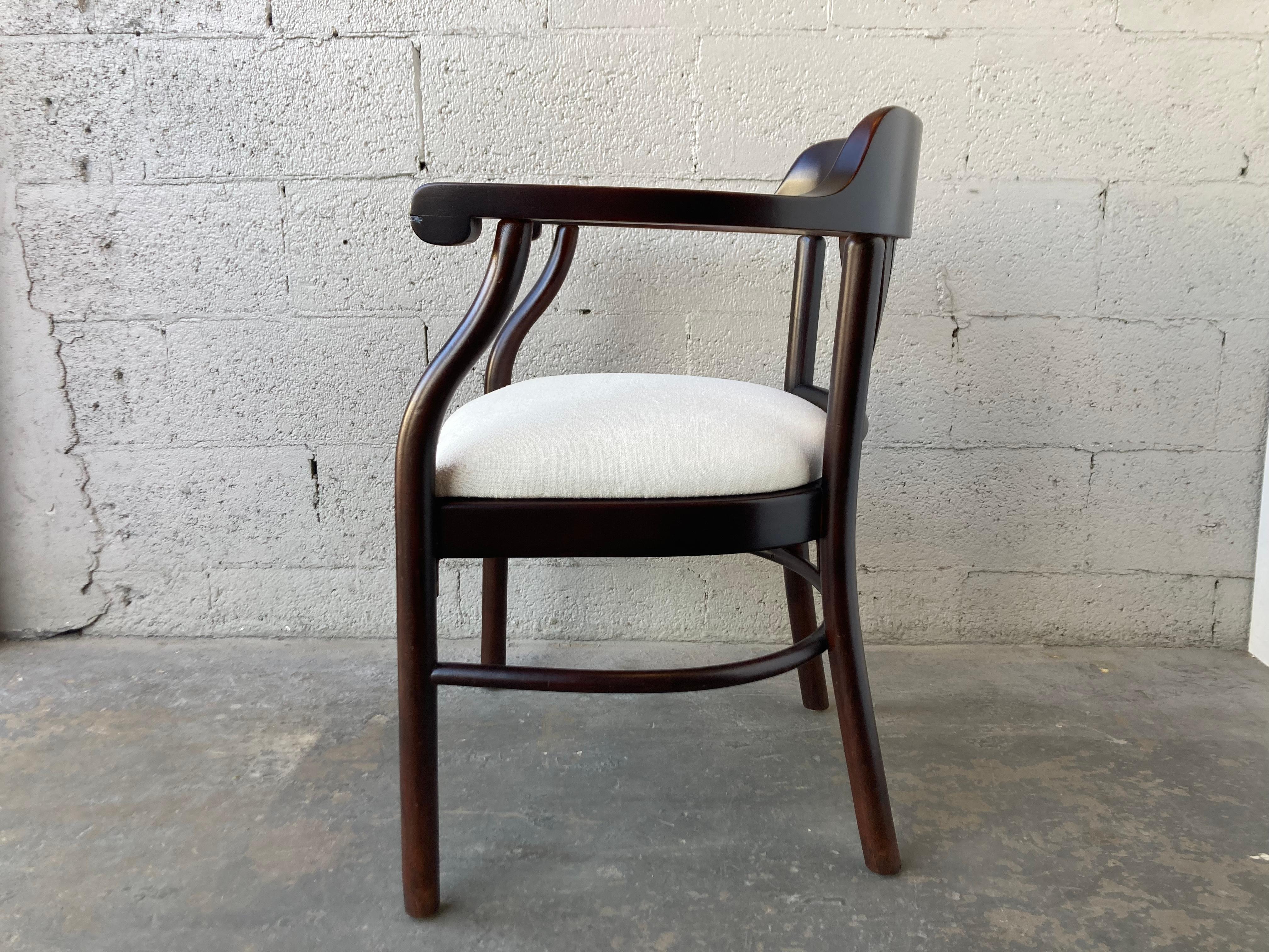 Set of Six Bentwood Arm Dining Chairs For Sale 2